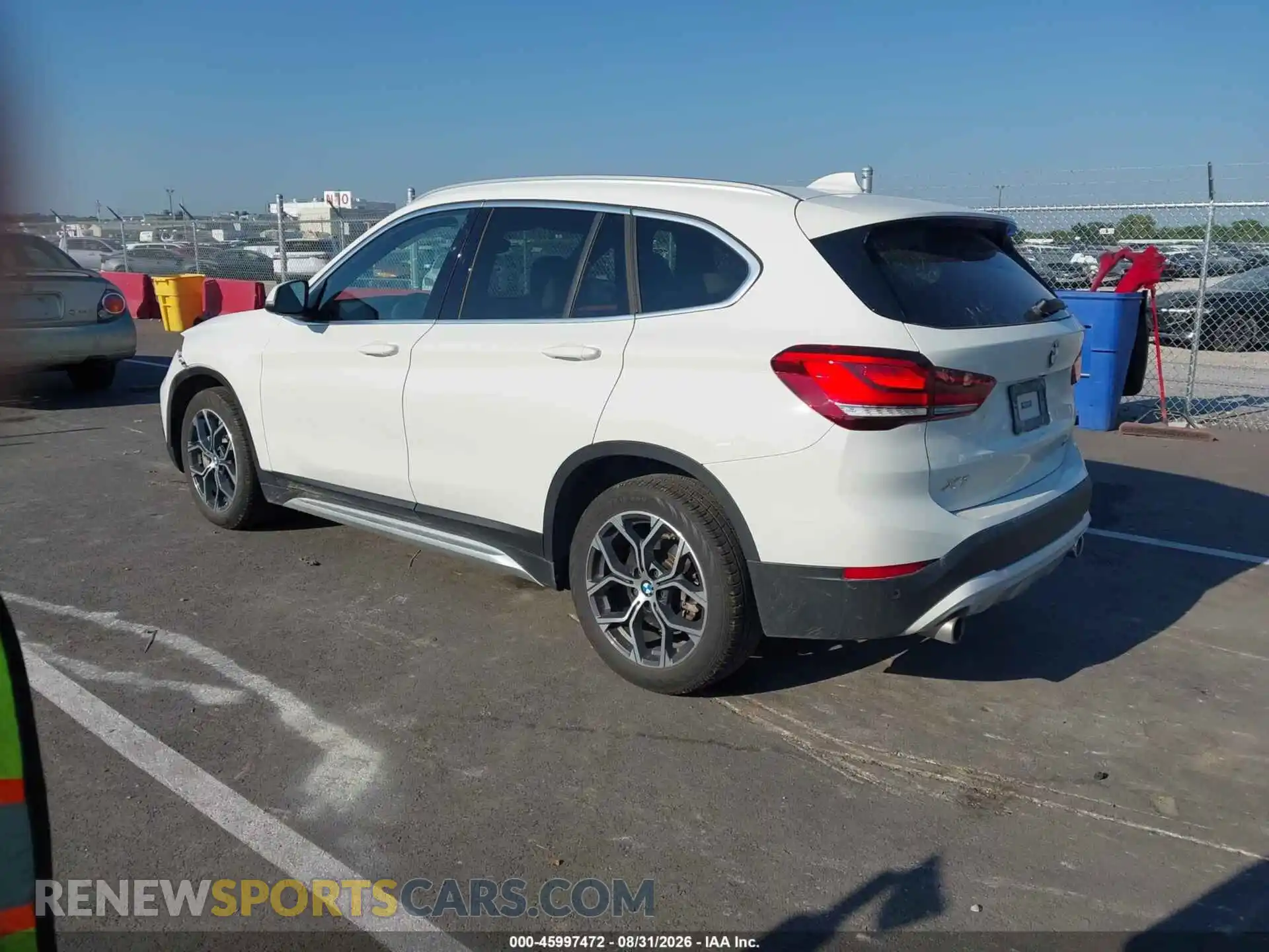 3 Photograph of a damaged car WBXJG9C07M5U31088 BMW X1 2021