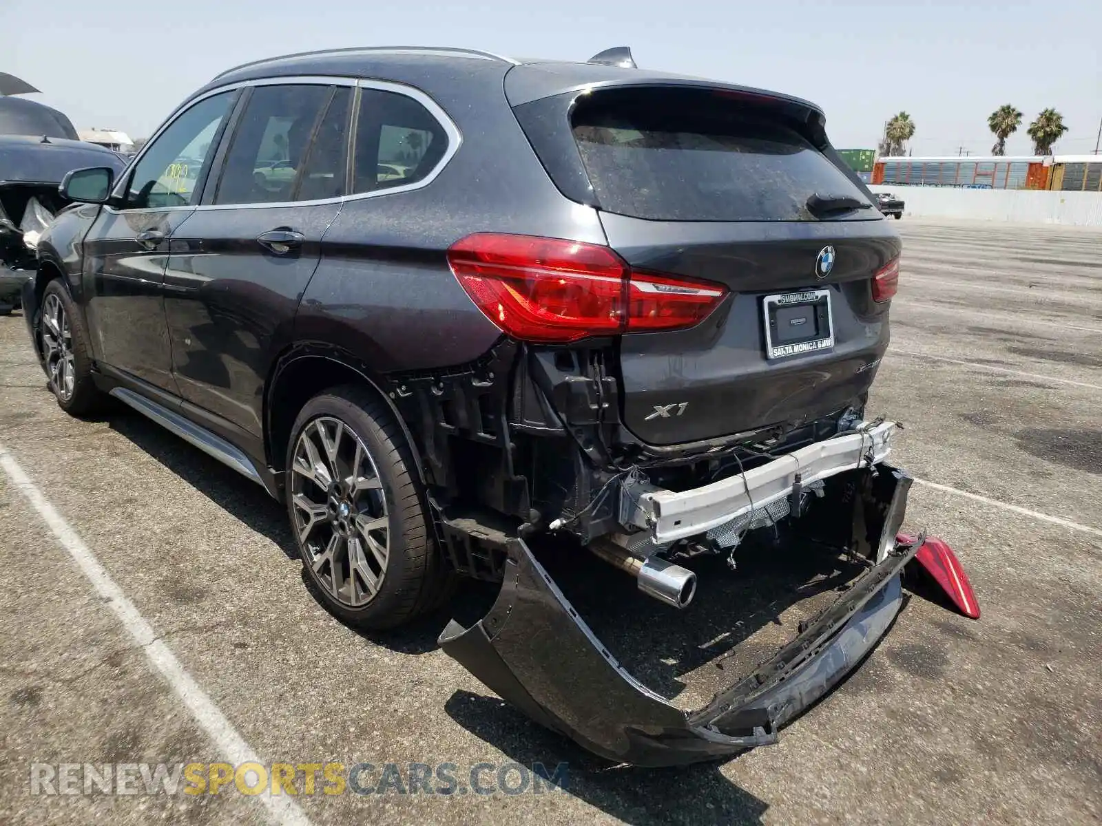 3 Photograph of a damaged car WBXJG9C08M5S50873 BMW X1 2021