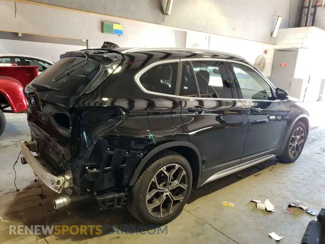 3 Photograph of a damaged car WBXJG9C08M5T64985 BMW X1 2021