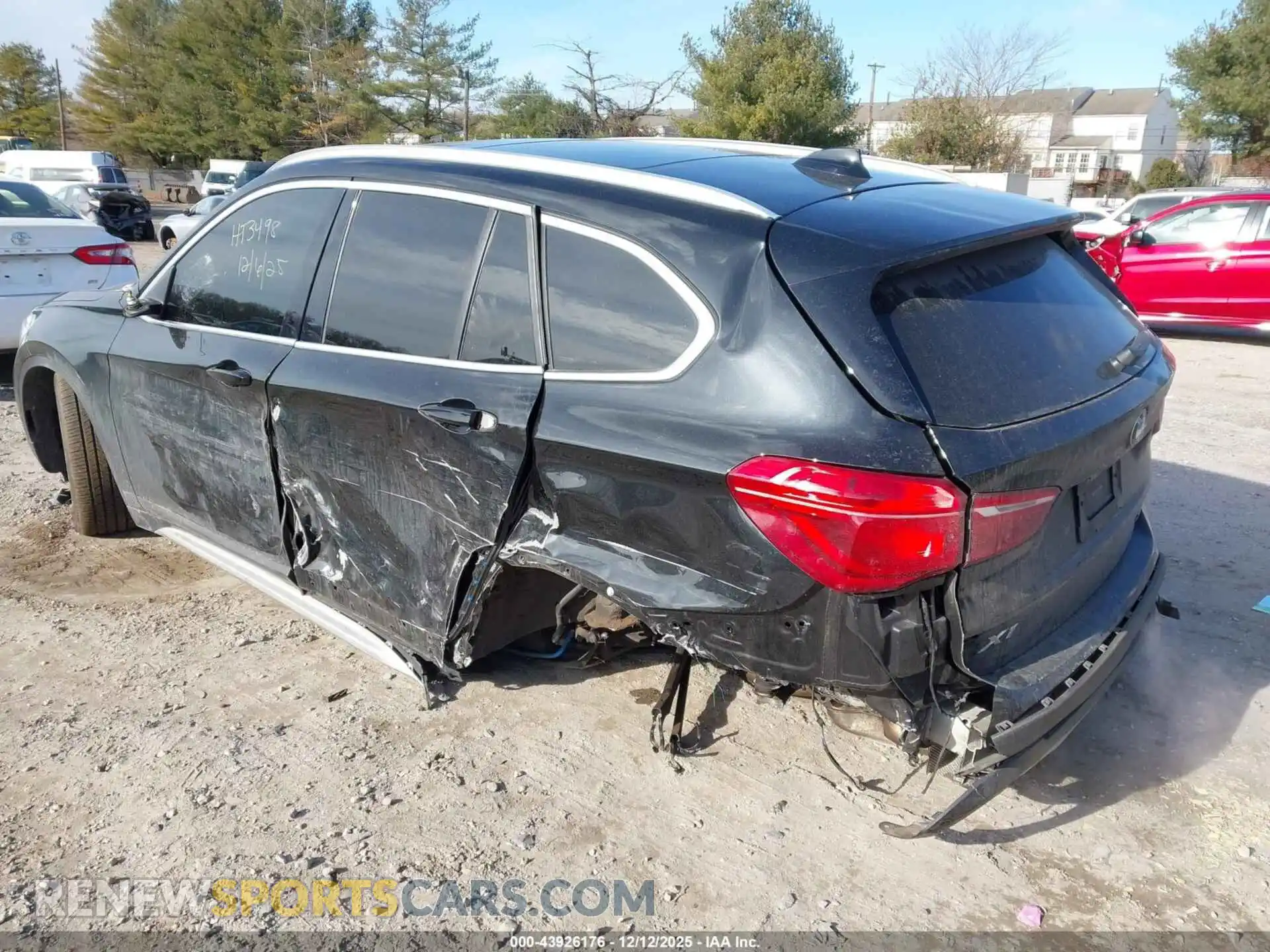 3 Photograph of a damaged car WBXJG9C0XM5T72442 BMW X1 2021