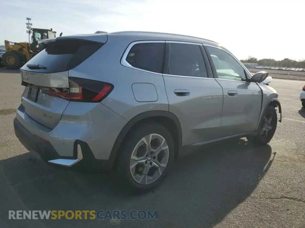 3 Photograph of a damaged car WBX73EF03P5W10176 BMW X1 2023