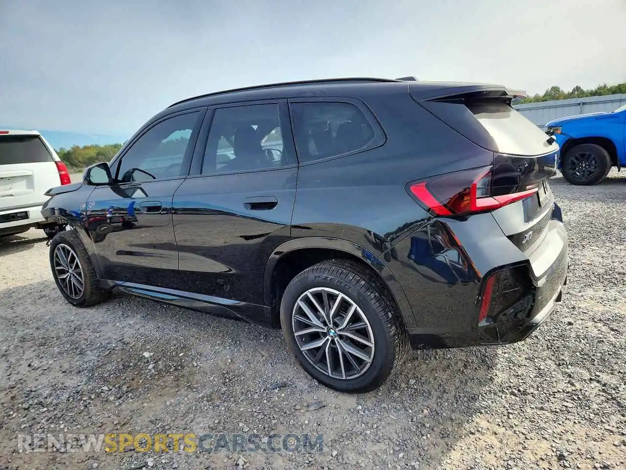 2 Фотография поврежденного автомобиля WBX73EF0XP5X60883 BMW X1 2023