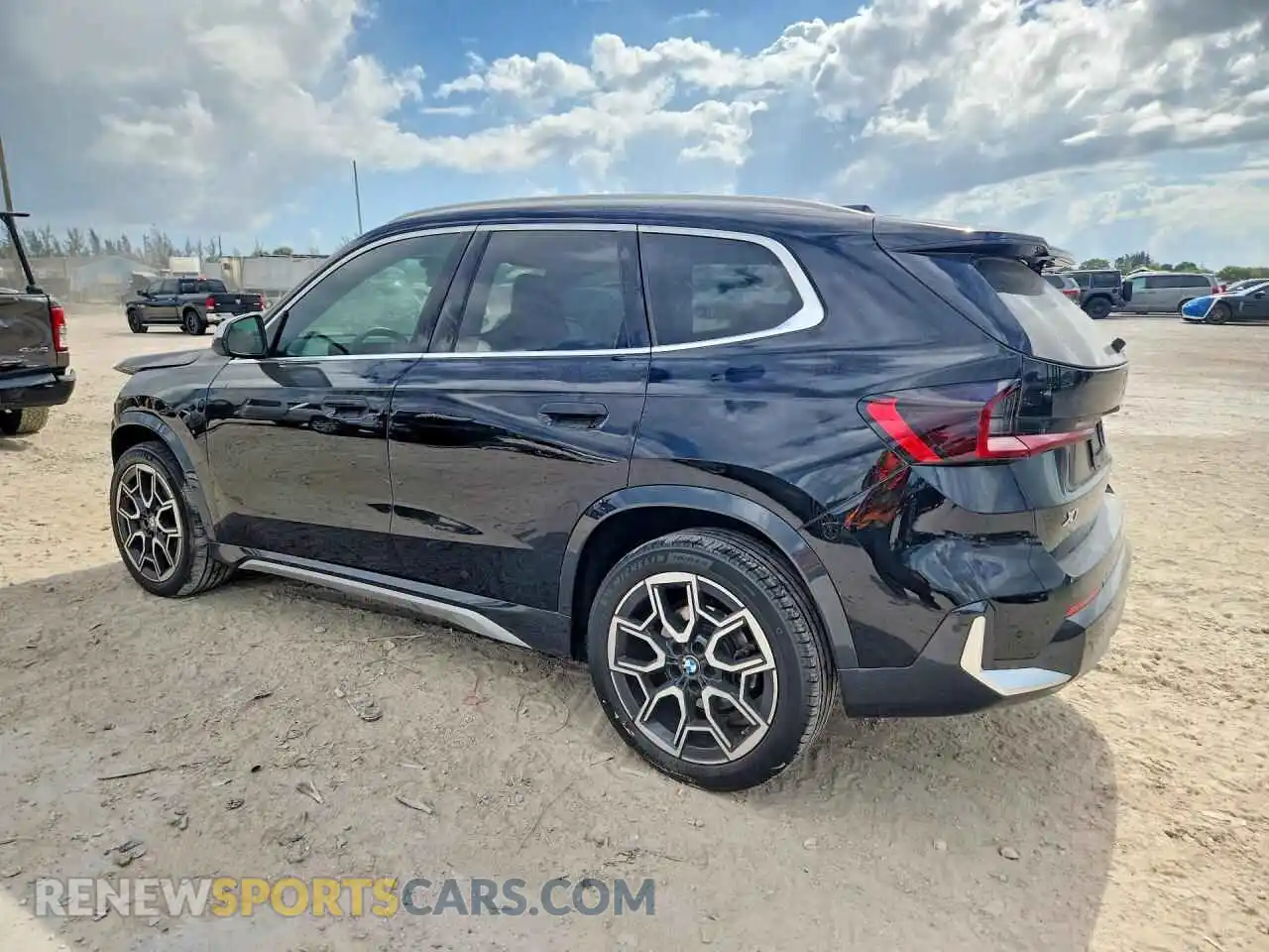 2 Фотография поврежденного автомобиля WBX73EF06R5Z40932 BMW X1 2024