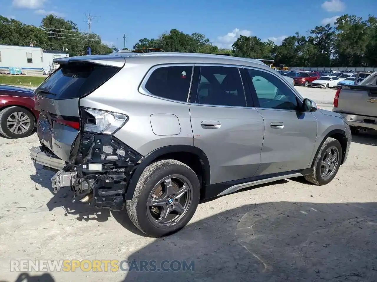 3 Фотография поврежденного автомобиля WBX73EF07R5Y97248 BMW X1 2024