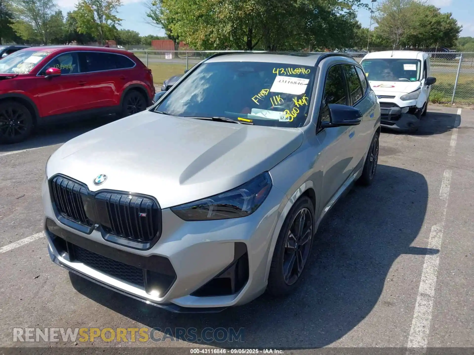 2 Фотография поврежденного автомобиля WBX13EF03S5115801 BMW X1 2025