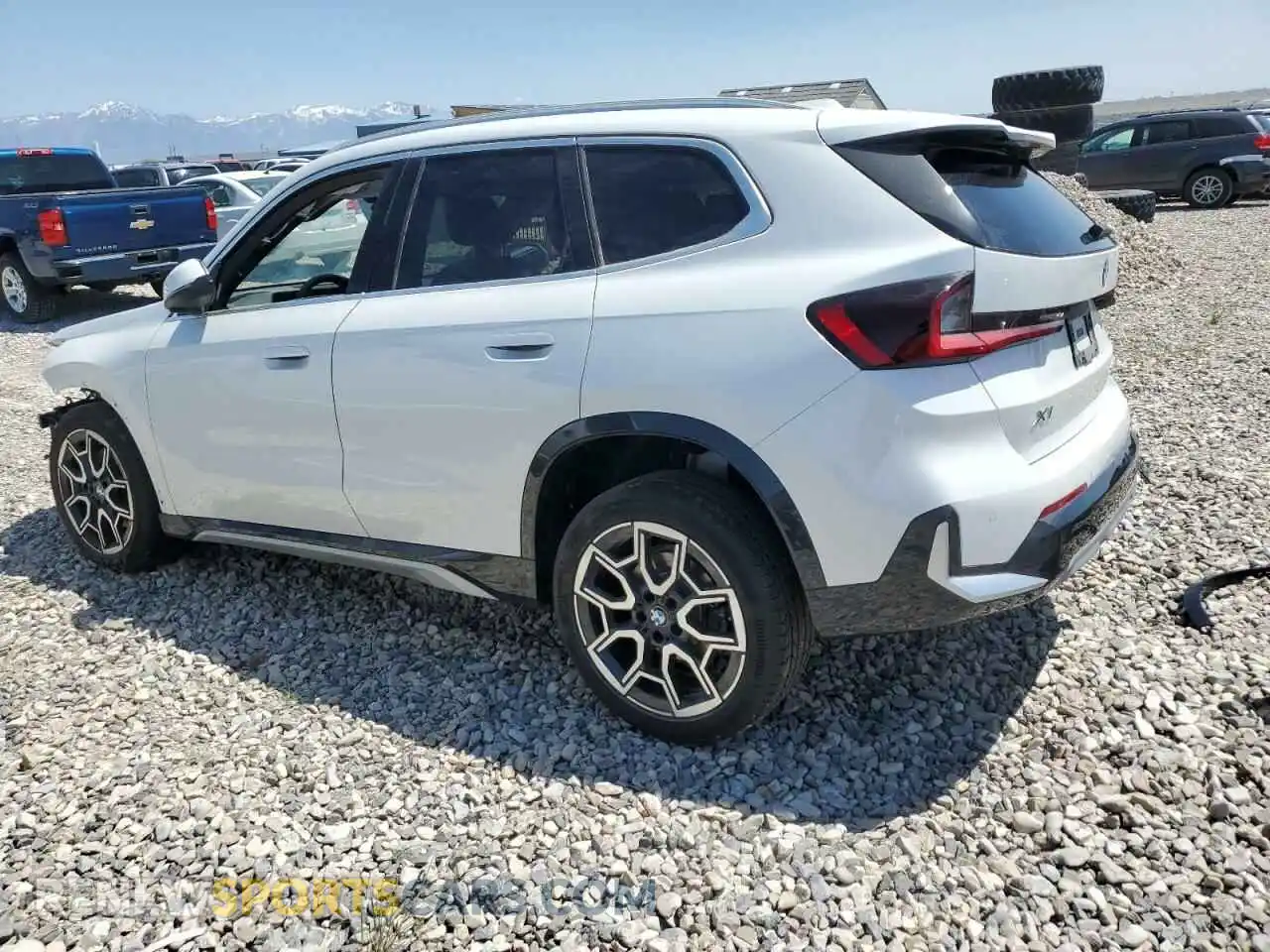 2 Фотография поврежденного автомобиля WBX73EF01S5190331 BMW X1 2025