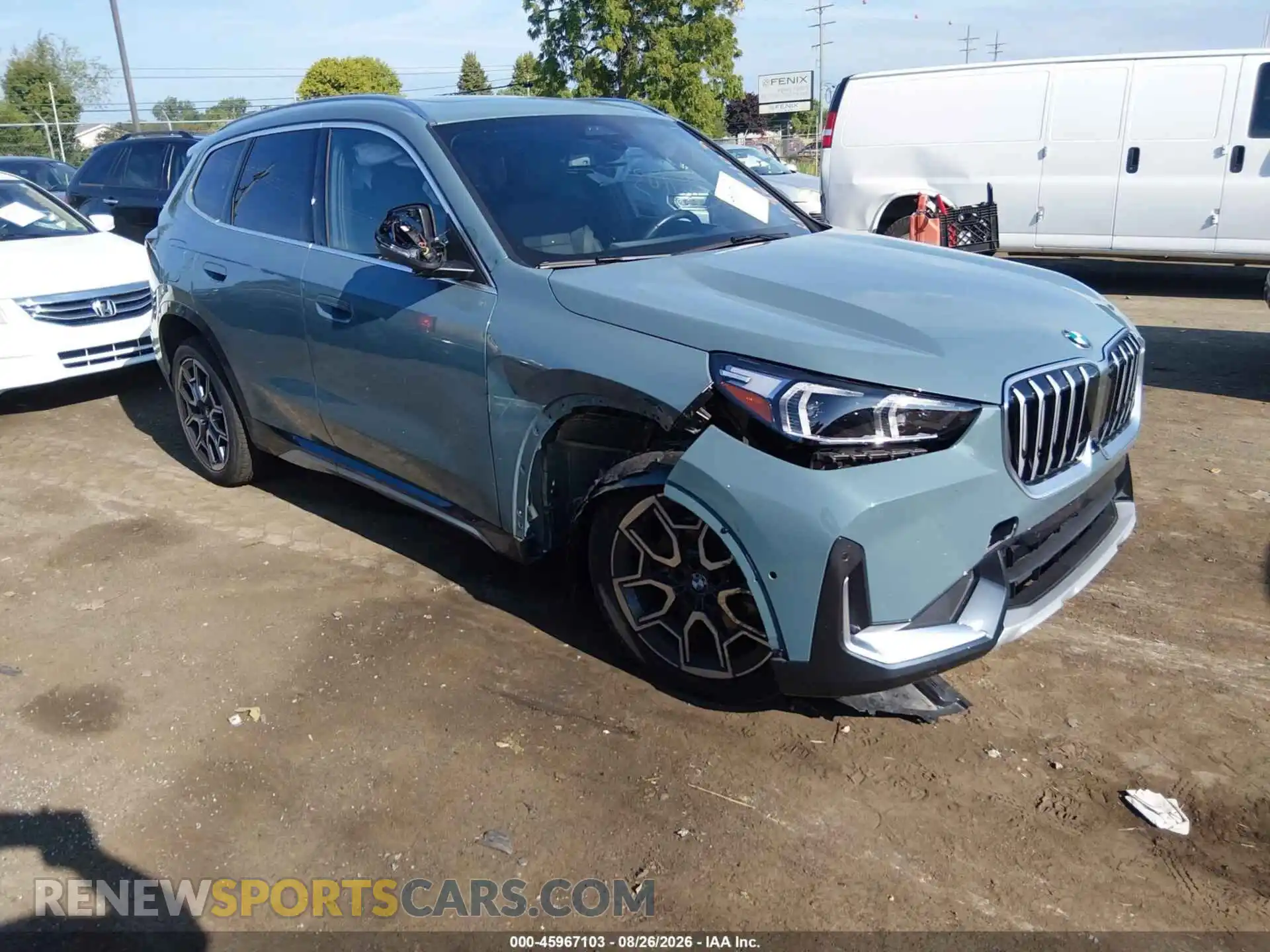 1 Фотография поврежденного автомобиля WBX73EF05T5448965 BMW X1 2026