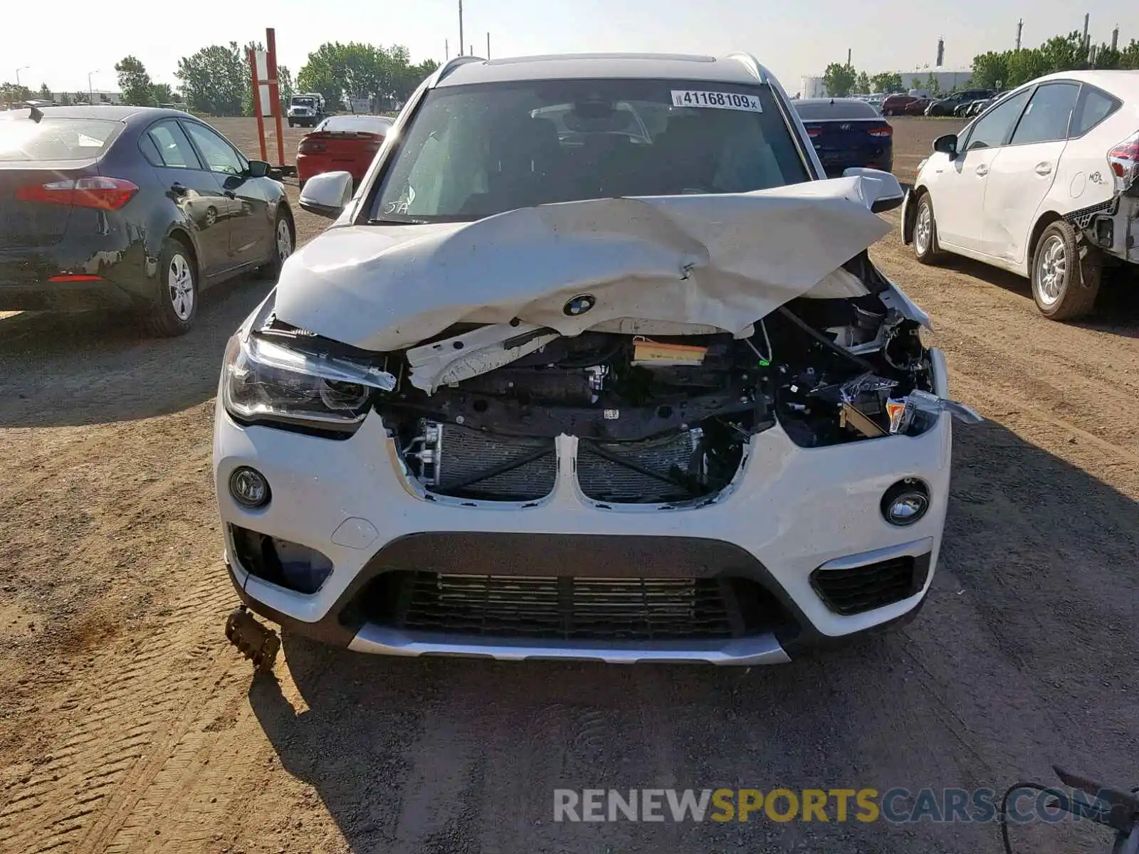 9 Photograph of a damaged car WBXHT3C54K5L90628 BMW X1 XDRIVE2 2019