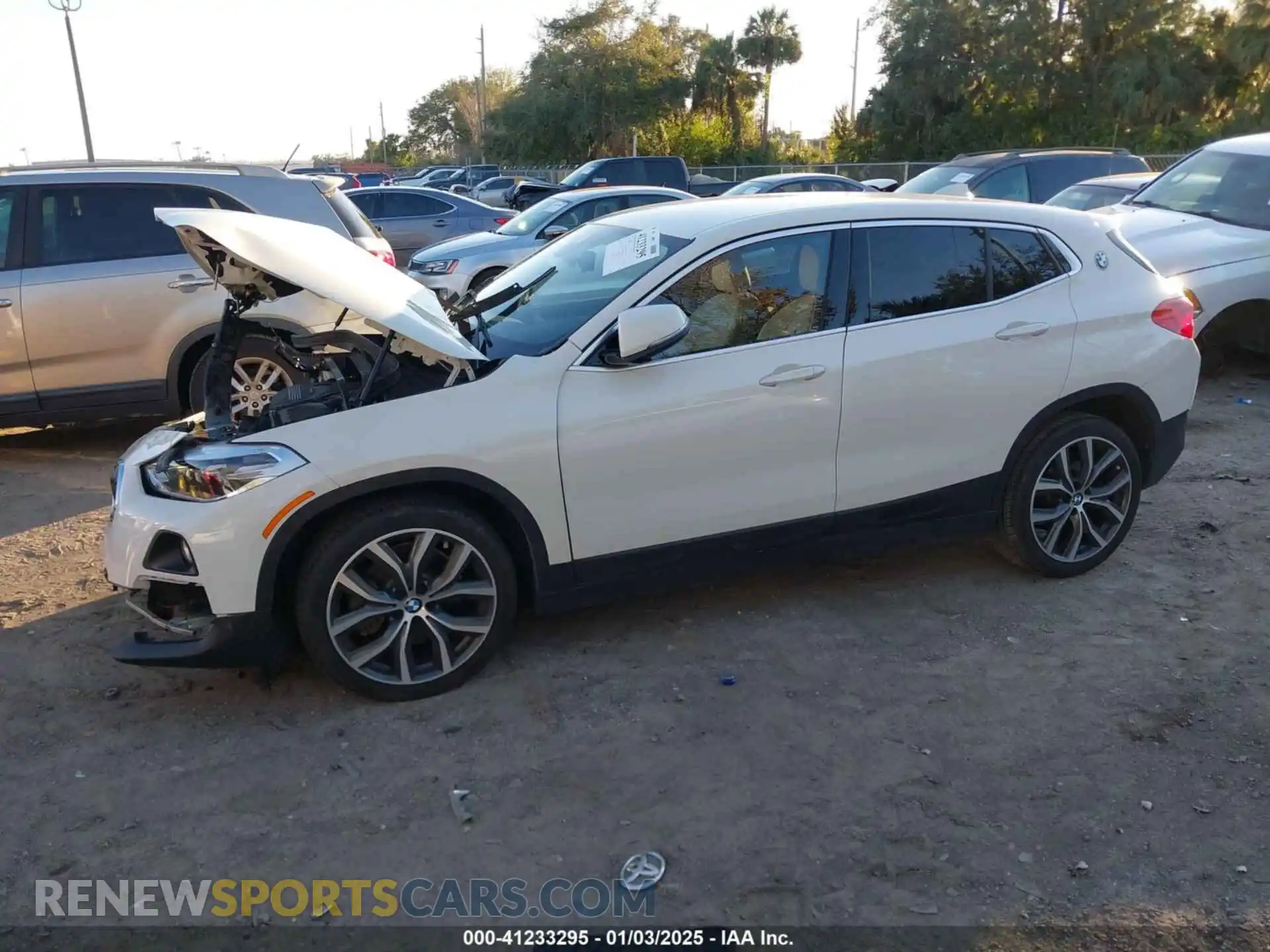 2 Photograph of a damaged car WBXYH9C00L5P00977 BMW X2 2020