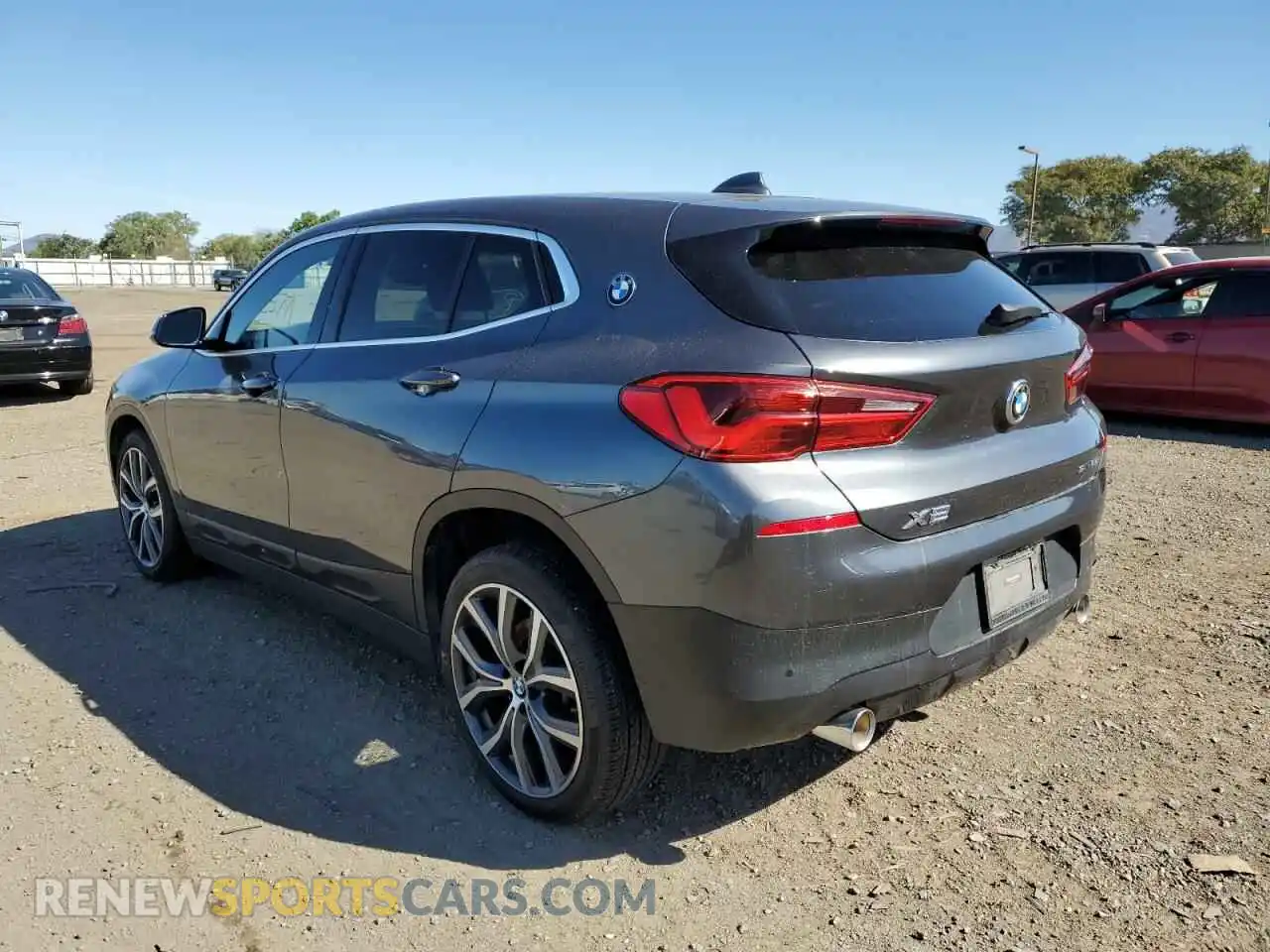 3 Photograph of a damaged car WBXYH9C00L5R16747 BMW X2 2020