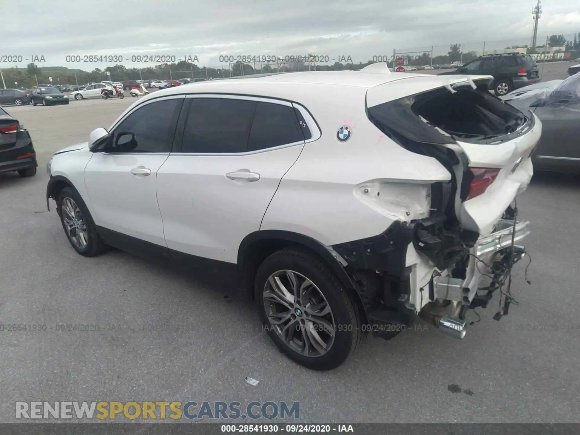 3 fotografías del automóvil dañado WBXYH9C01L5P19649 BMW X2 2020