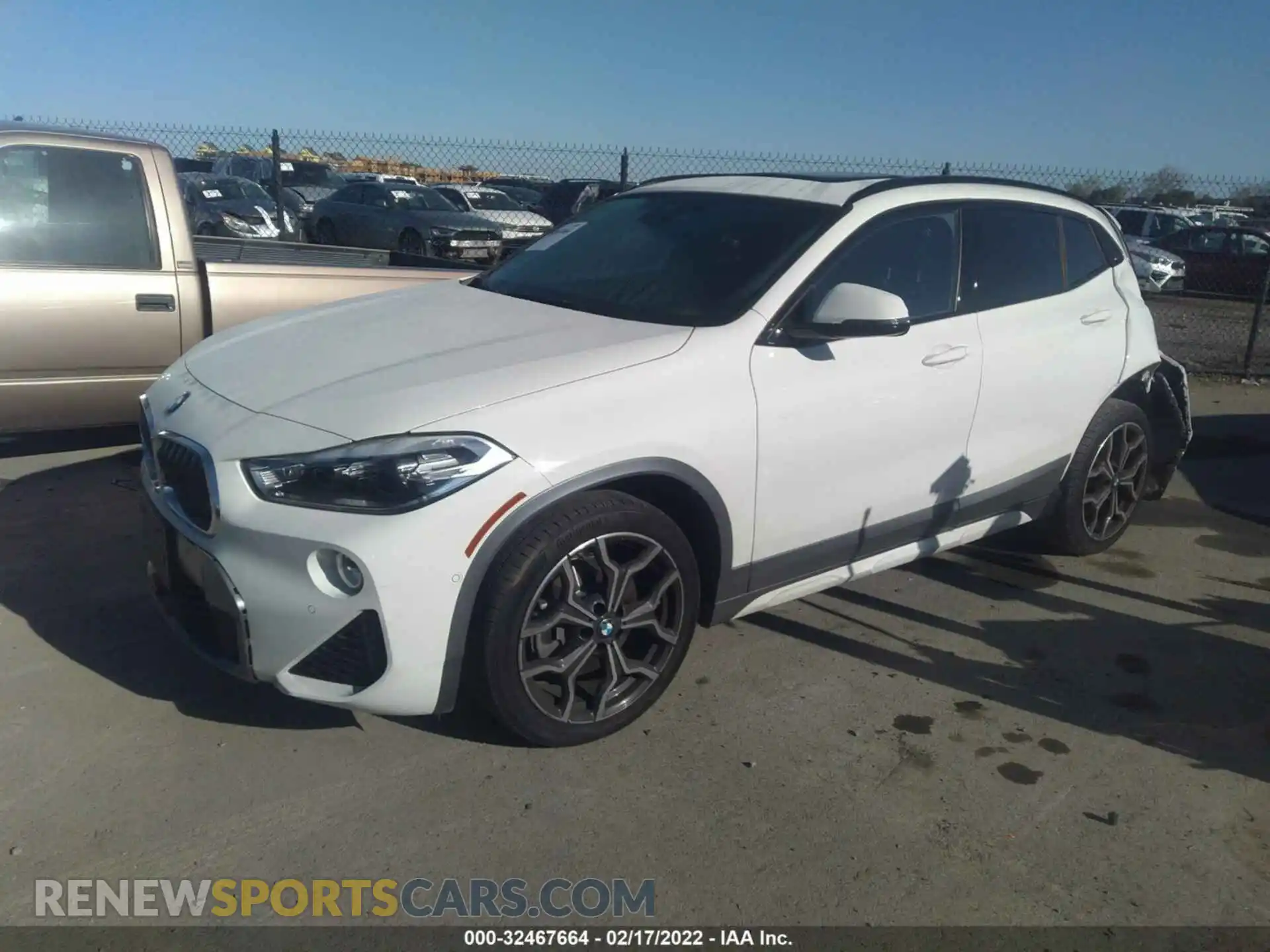 2 Photograph of a damaged car WBXYH9C02L5P73509 BMW X2 2020