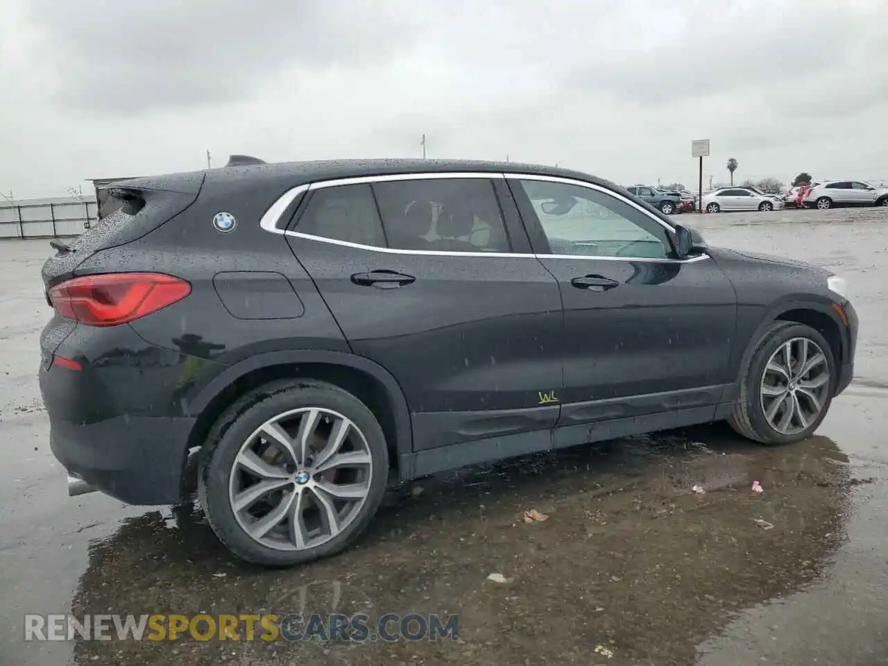 3 Photograph of a damaged car WBXYH9C05L5P05463 BMW X2 2020