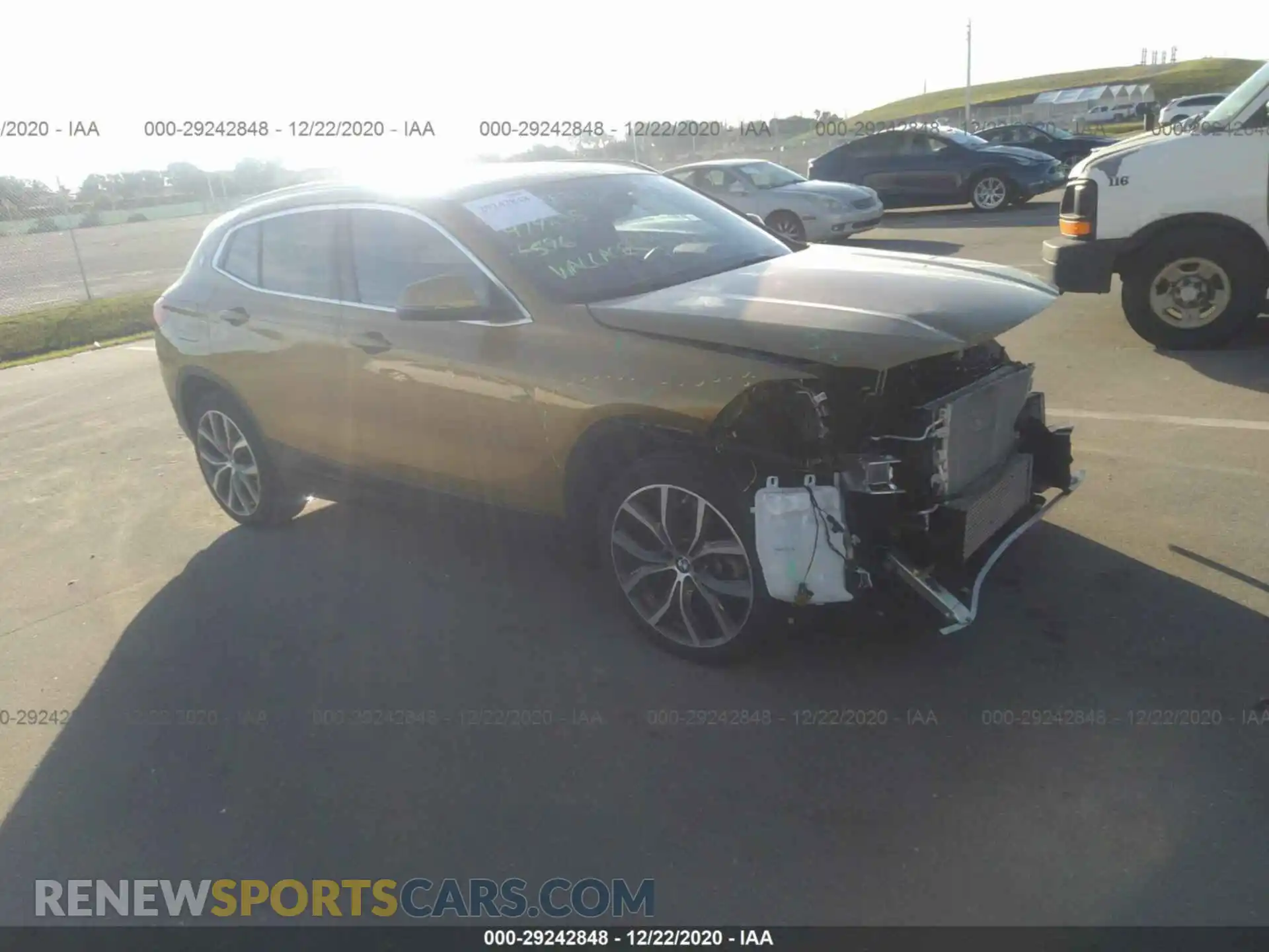 1 Photograph of a damaged car WBXYH9C06L5P60424 BMW X2 2020