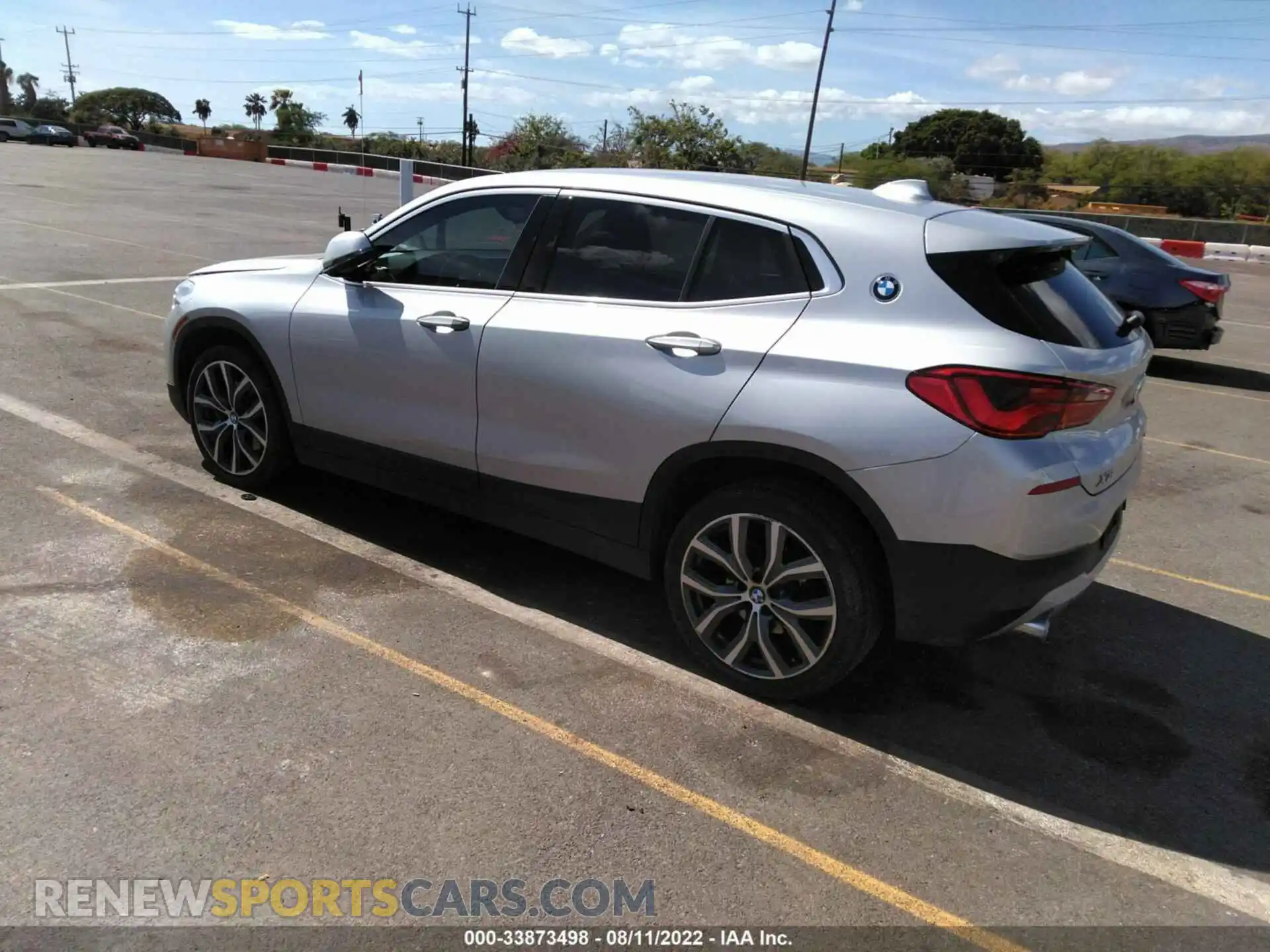 3 Photograph of a damaged car WBXYH9C07L5N96035 BMW X2 2020