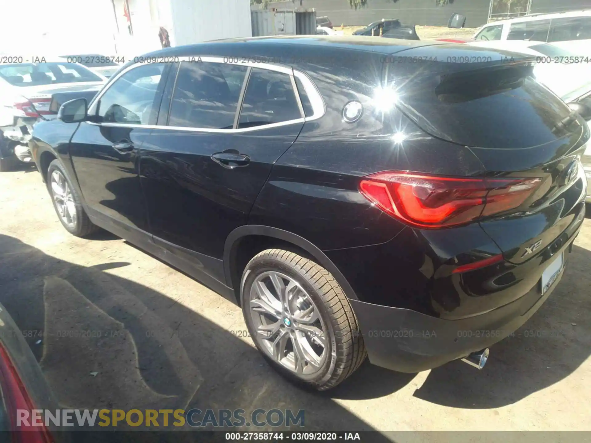 3 Photograph of a damaged car WBXYH9C08L5P41826 BMW X2 2020