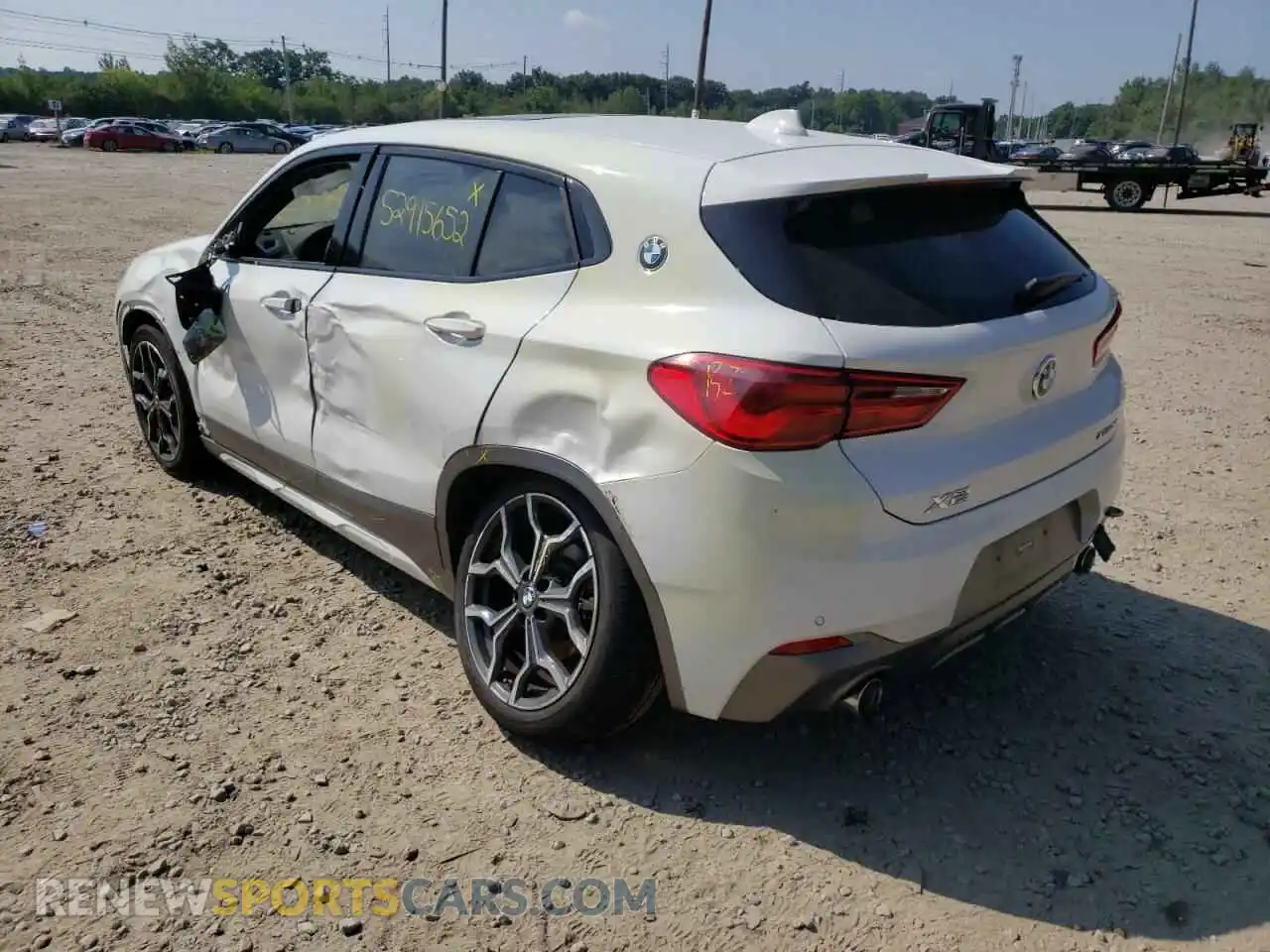 3 Photograph of a damaged car WBXYJ1C00L5P50381 BMW X2 2020