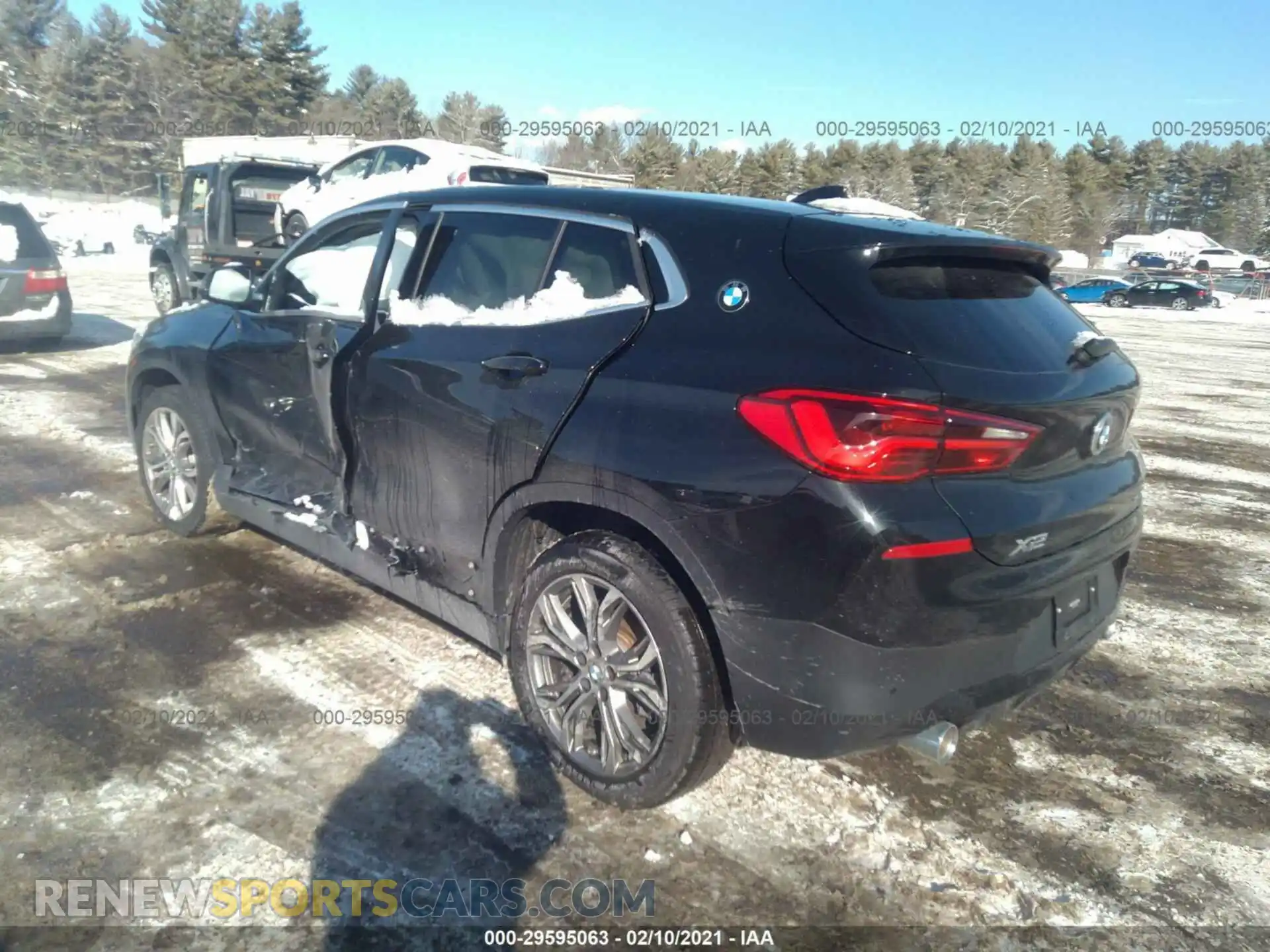 3 Photograph of a damaged car WBXYJ1C00L5P93019 BMW X2 2020