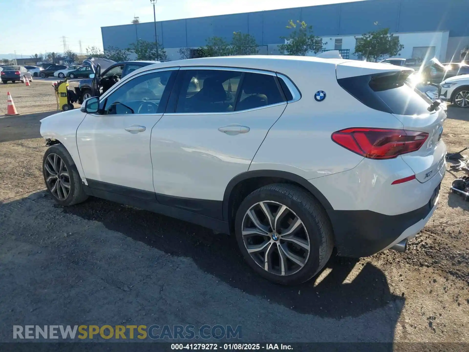 3 Photograph of a damaged car WBXYJ1C01L5P21617 BMW X2 2020