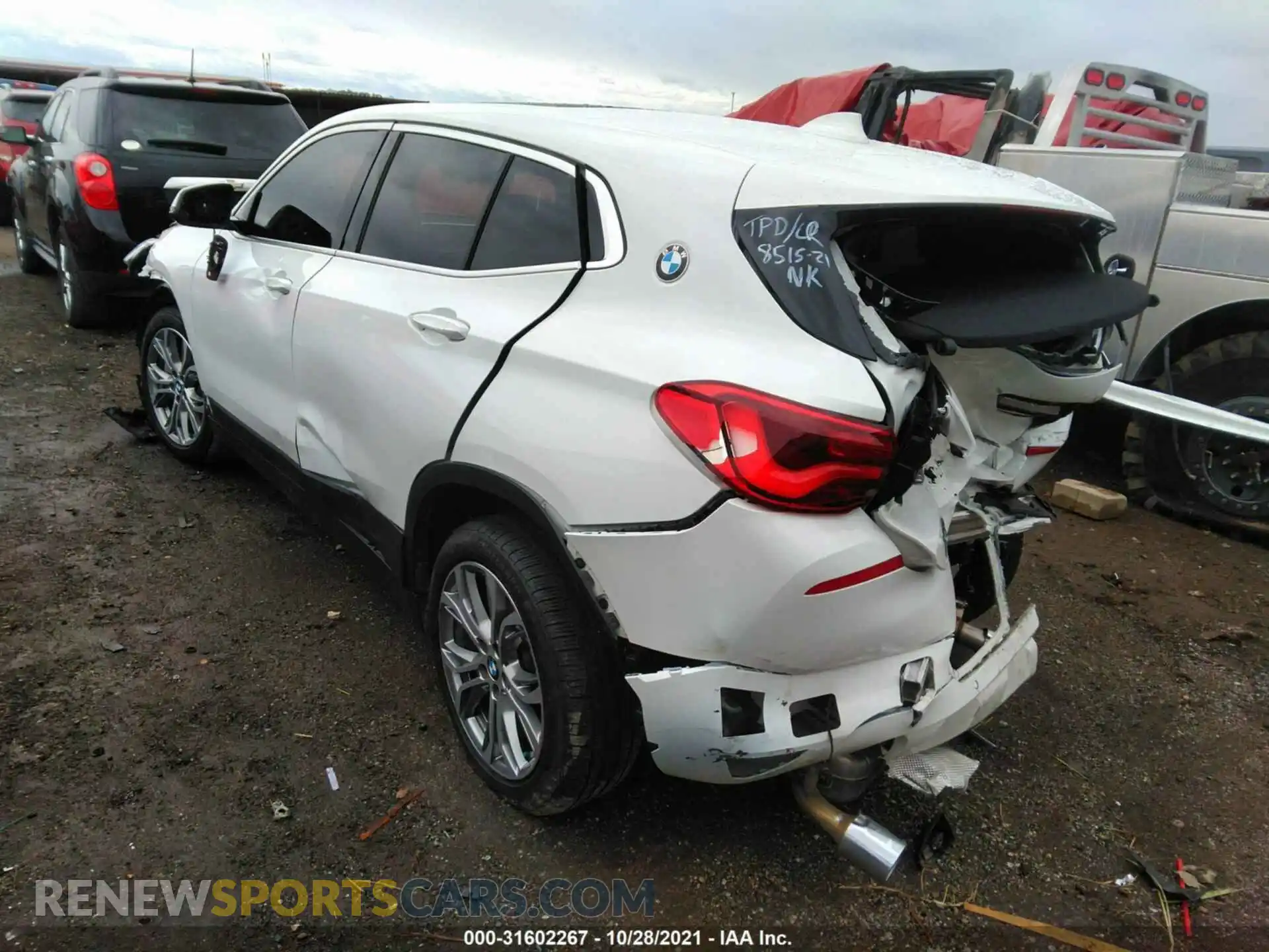 3 Photograph of a damaged car WBXYJ1C04L5P18954 BMW X2 2020