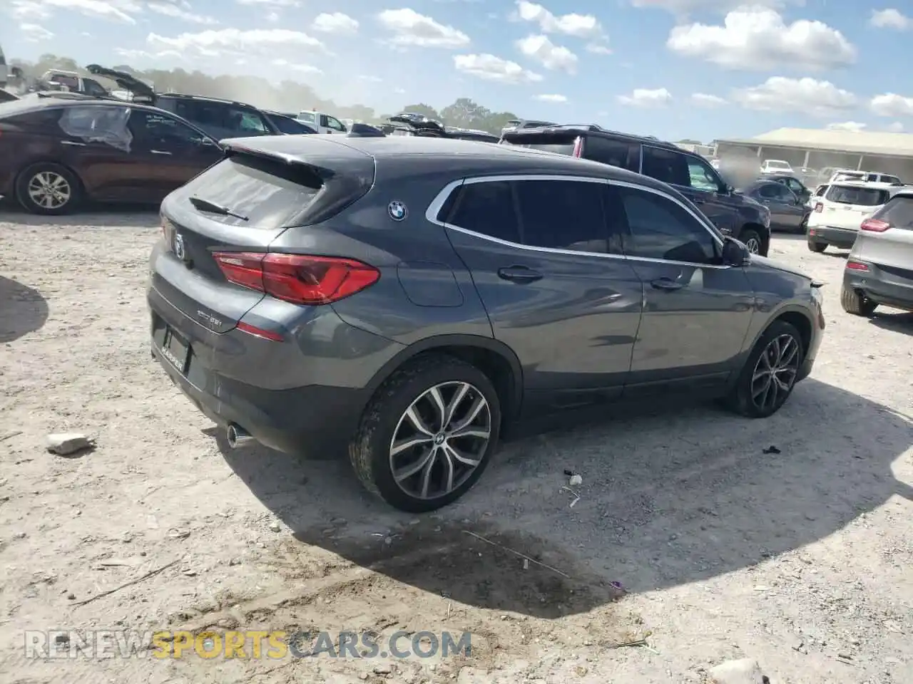 3 Photograph of a damaged car WBXYJ1C06L5N97456 BMW X2 2020