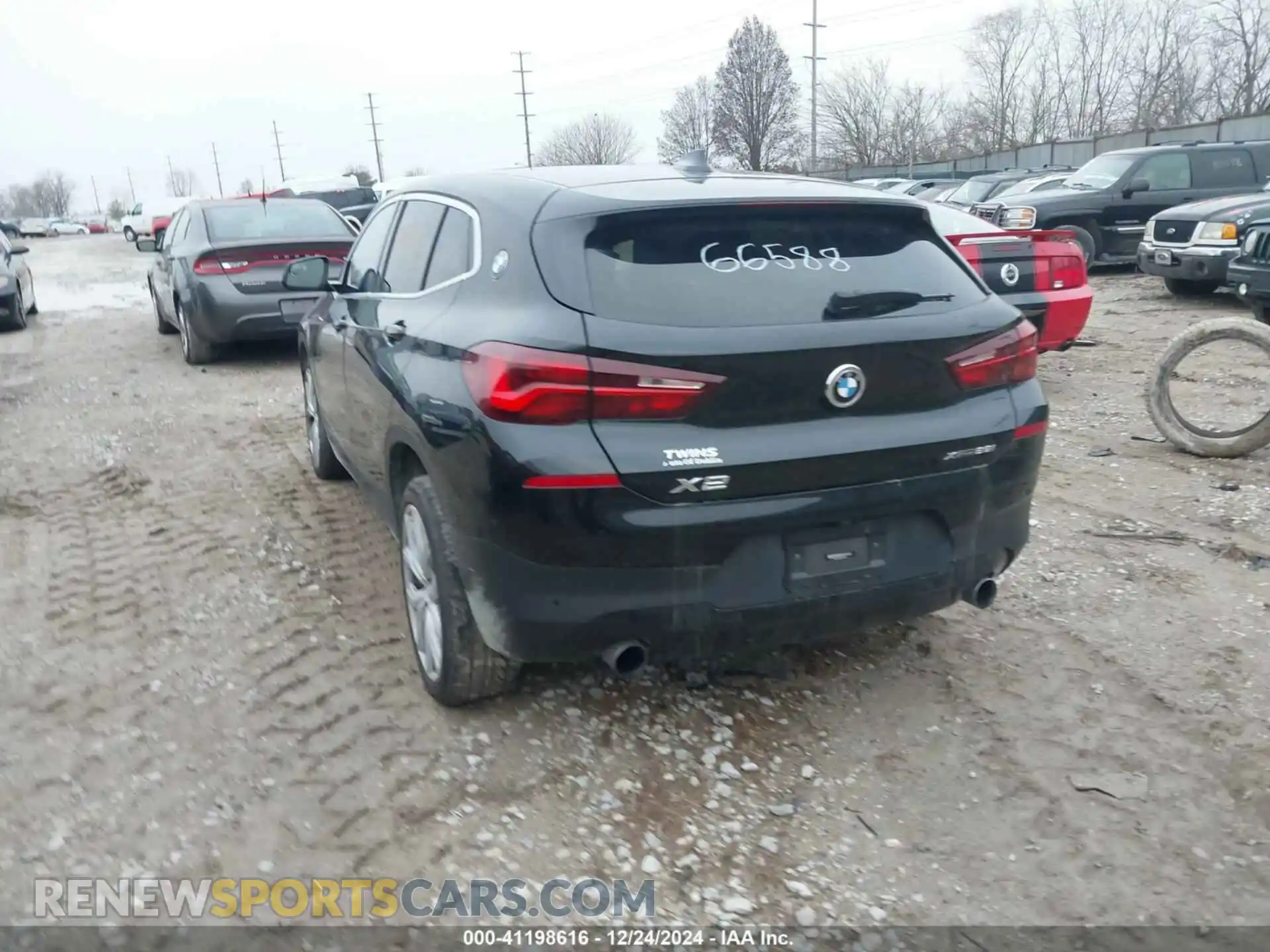 3 Photograph of a damaged car WBXYJ1C06L5R66588 BMW X2 2020