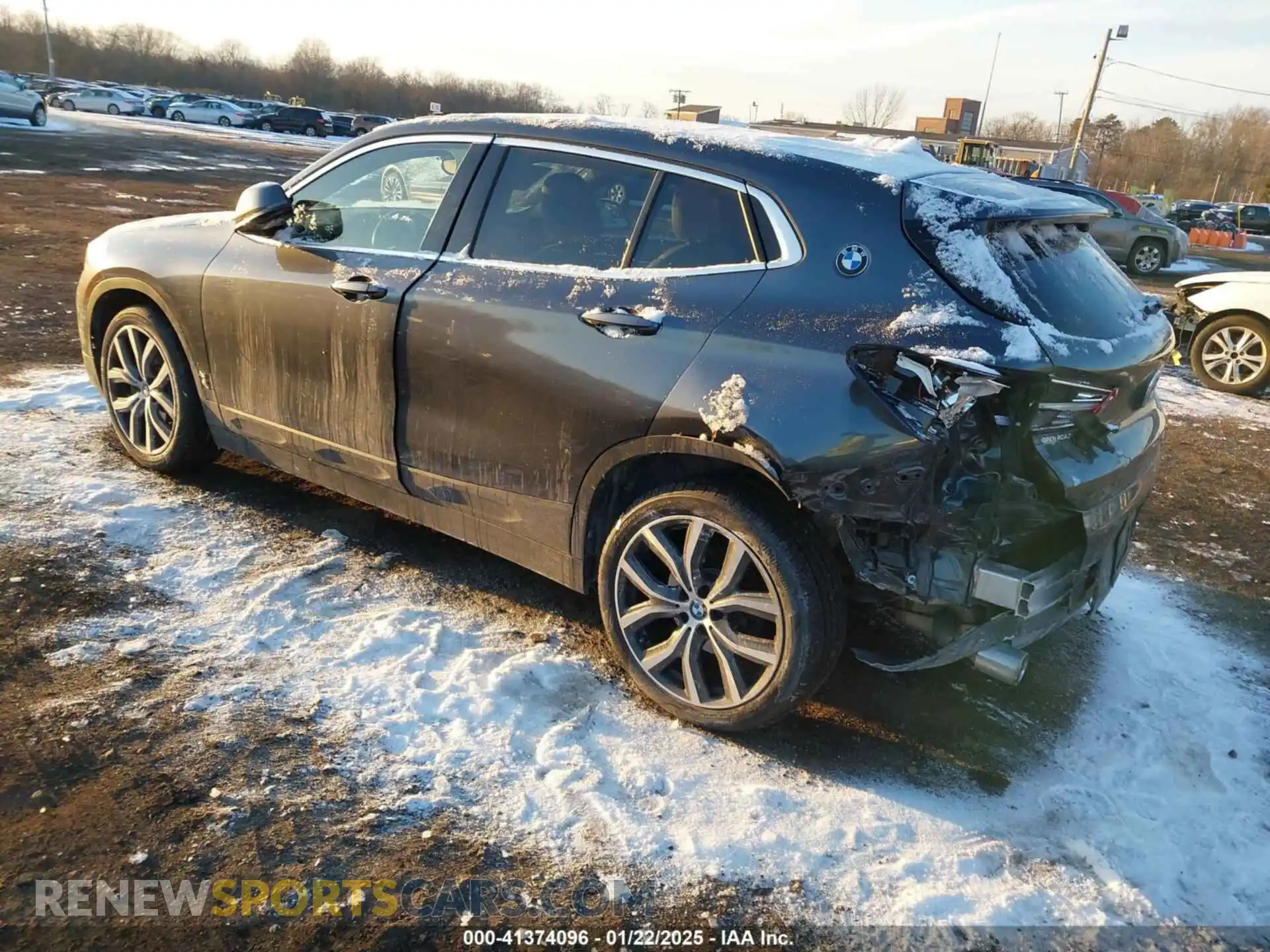 3 Photograph of a damaged car WBXYJ1C07L5P69865 BMW X2 2020