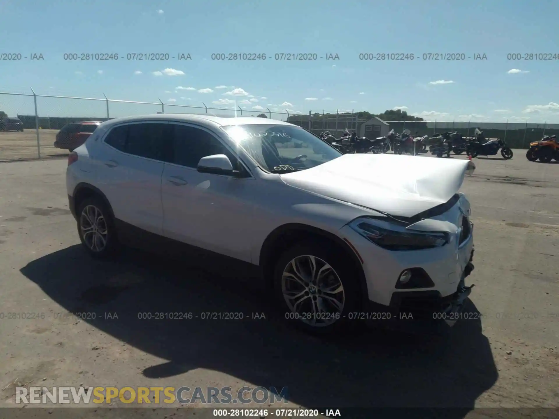 1 Photograph of a damaged car WBXYJ1C09L5P35832 BMW X2 2020