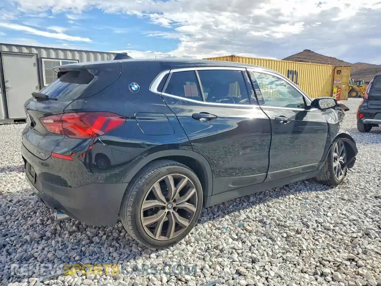 3 Photograph of a damaged car WBXYH9C00M5T03707 BMW X2 2021