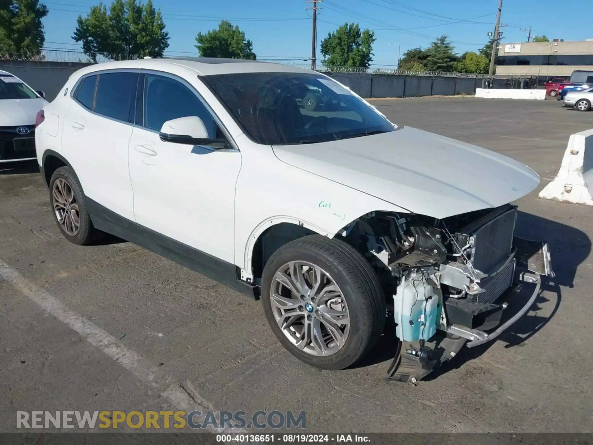 1 Photograph of a damaged car WBXYH9C04M5S46329 BMW X2 2021