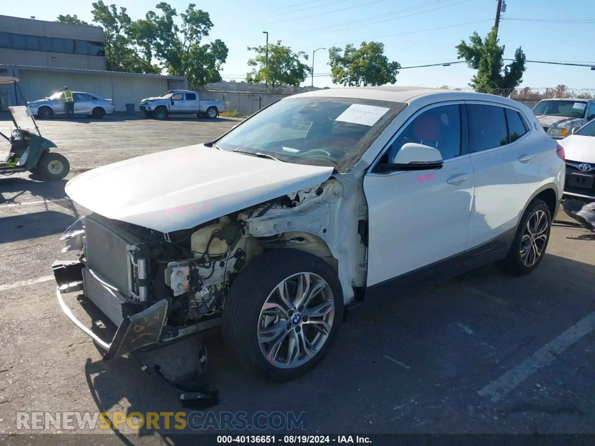2 Photograph of a damaged car WBXYH9C04M5S46329 BMW X2 2021
