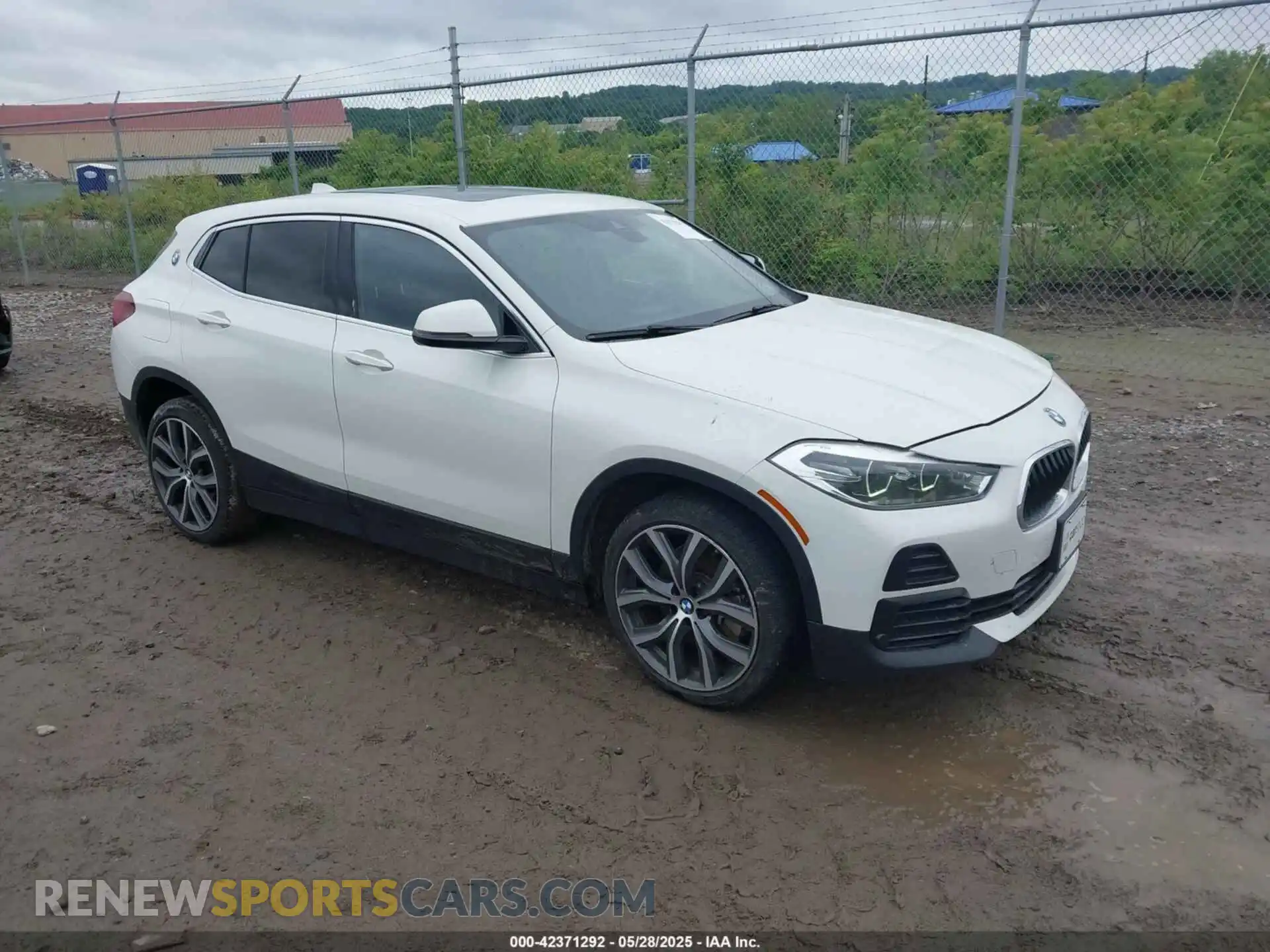 1 Фотография поврежденного автомобиля WBXYH9C04M5S75877 BMW X2 2021
