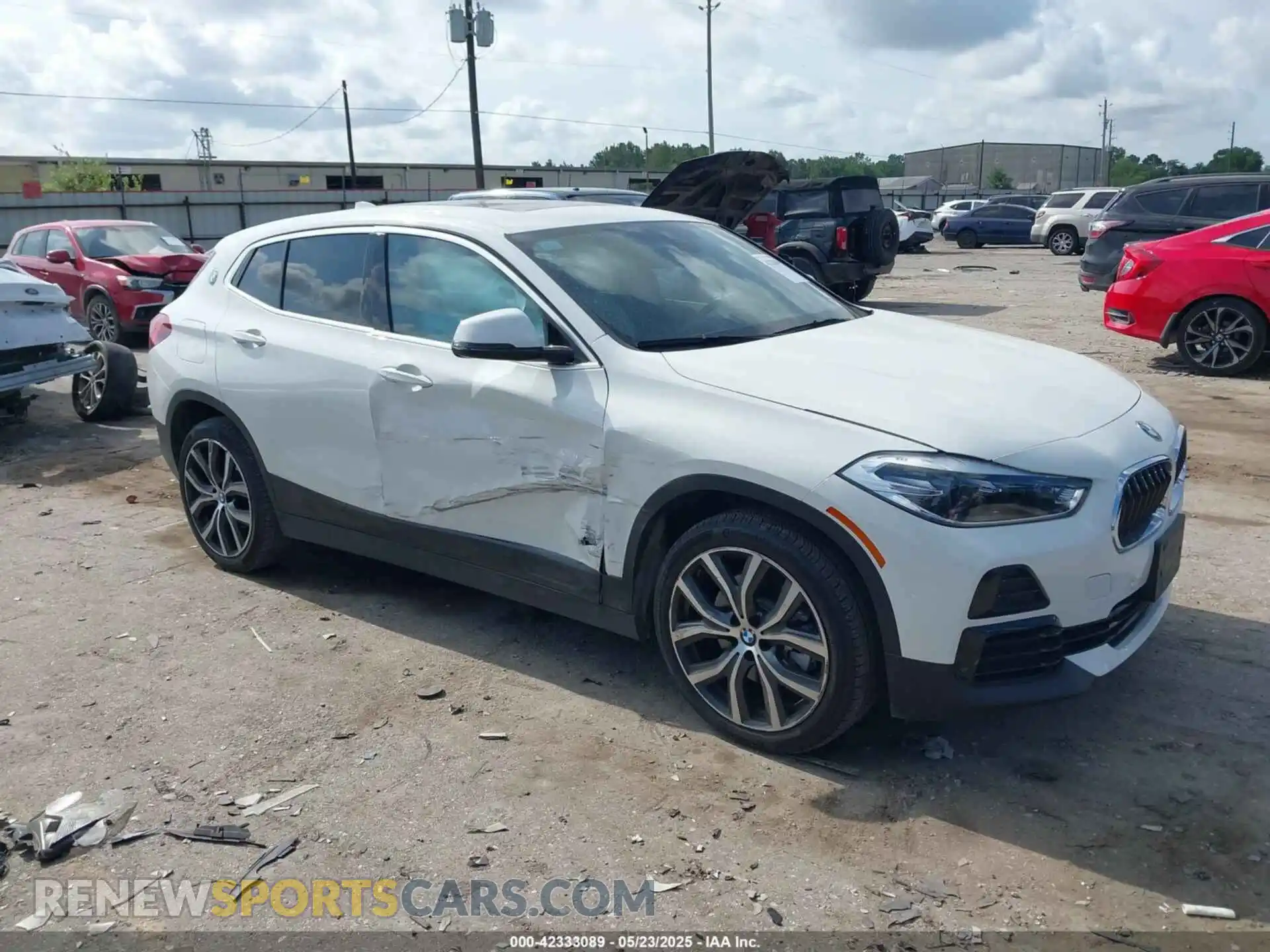 1 Photograph of a damaged car WBXYH9C05M5S27207 BMW X2 2021