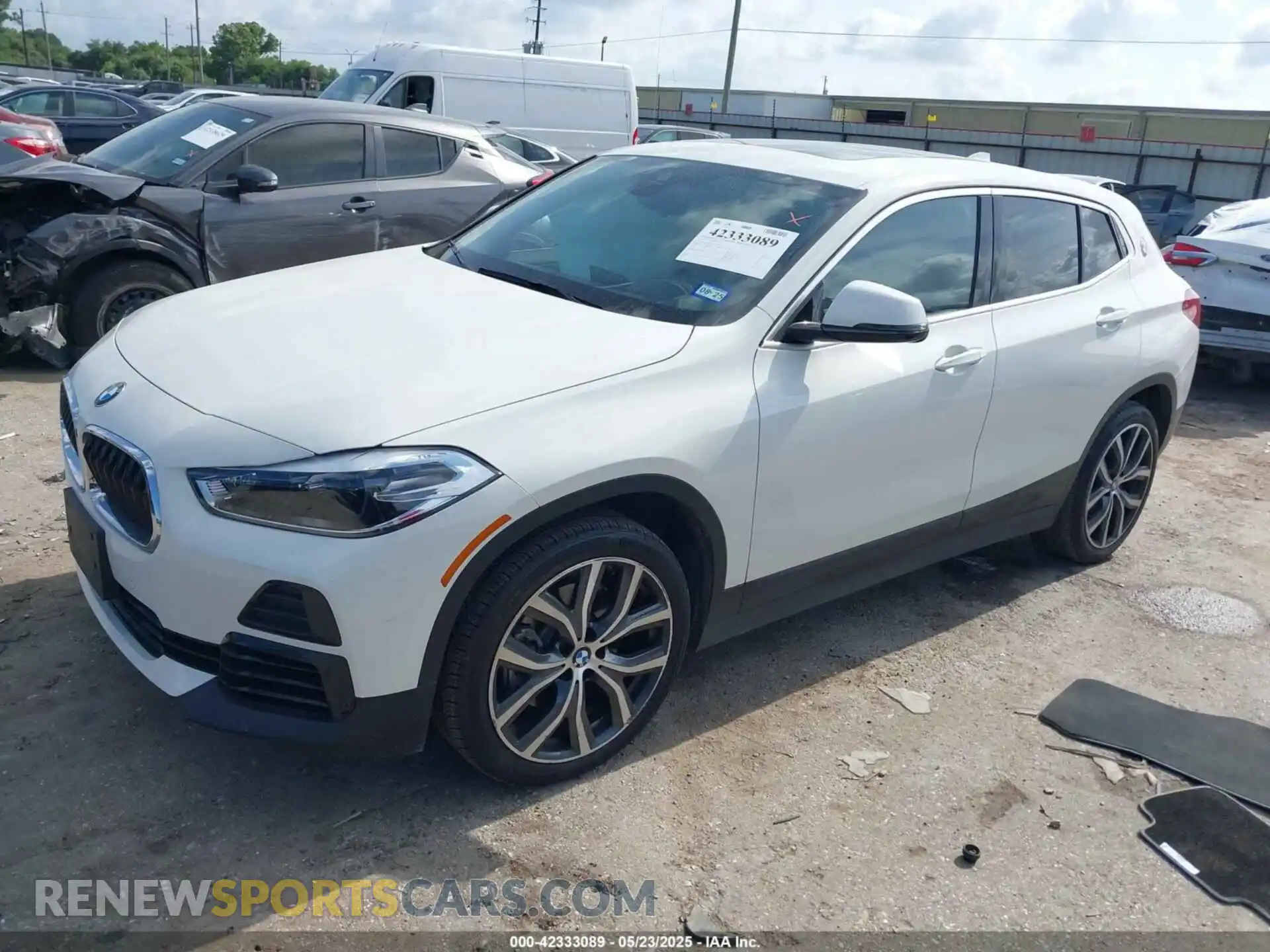 2 Photograph of a damaged car WBXYH9C05M5S27207 BMW X2 2021