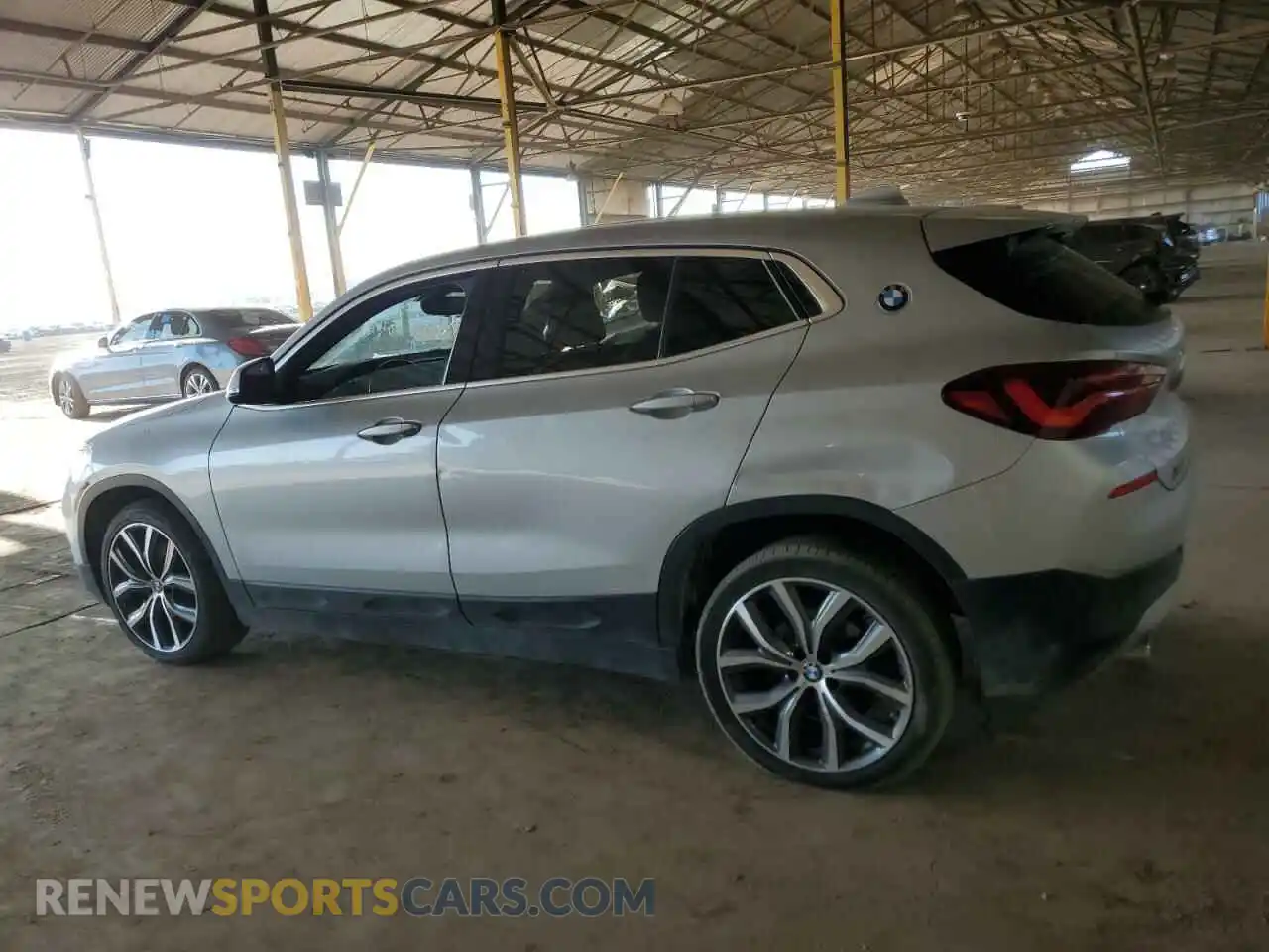 2 Photograph of a damaged car WBXYH9C07M5T03462 BMW X2 2021