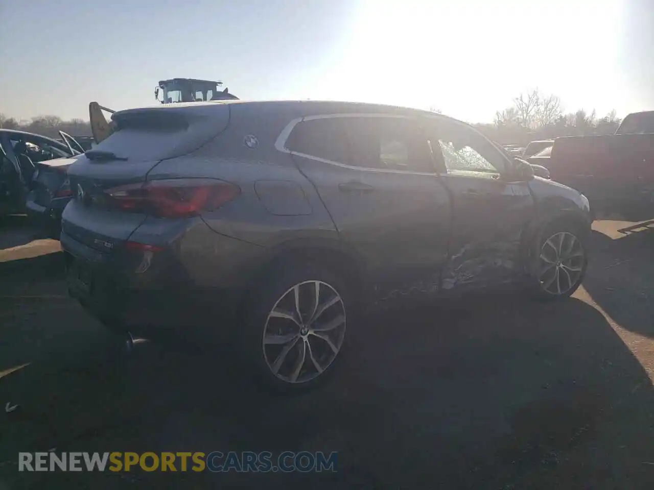 3 Photograph of a damaged car WBXYH9C0XM5S27204 BMW X2 2021