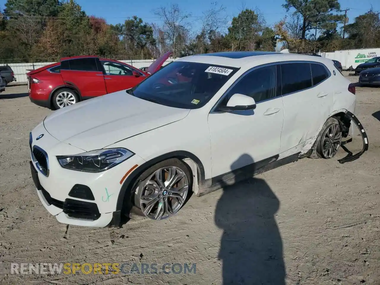 1 Photograph of a damaged car WBXYJ1C00M5S24107 BMW X2 2021