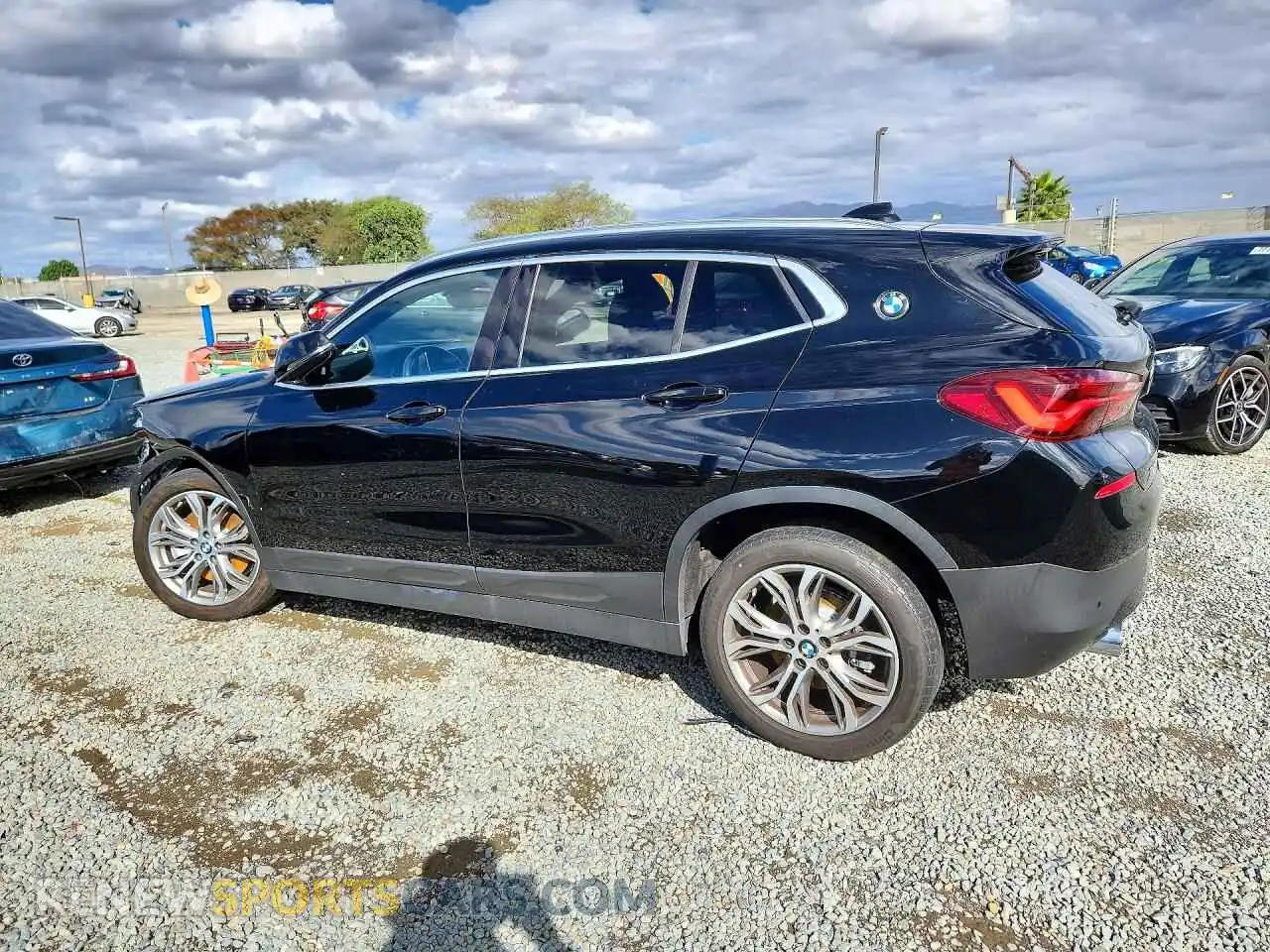 2 Photograph of a damaged car WBXYH9C02N5U45655 BMW X2 2022