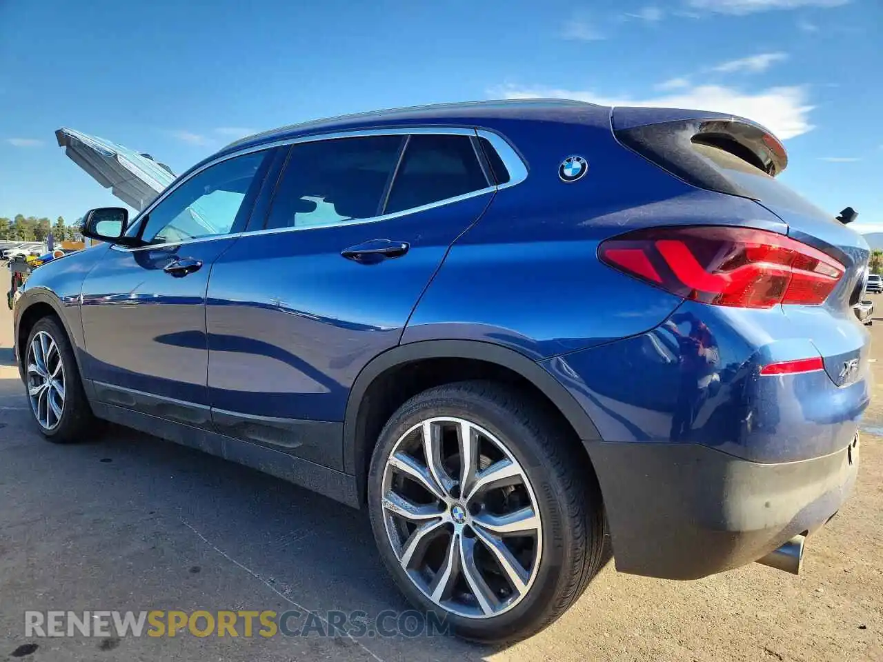 2 Photograph of a damaged car WBXYH9C06N5U27854 BMW X2 2022