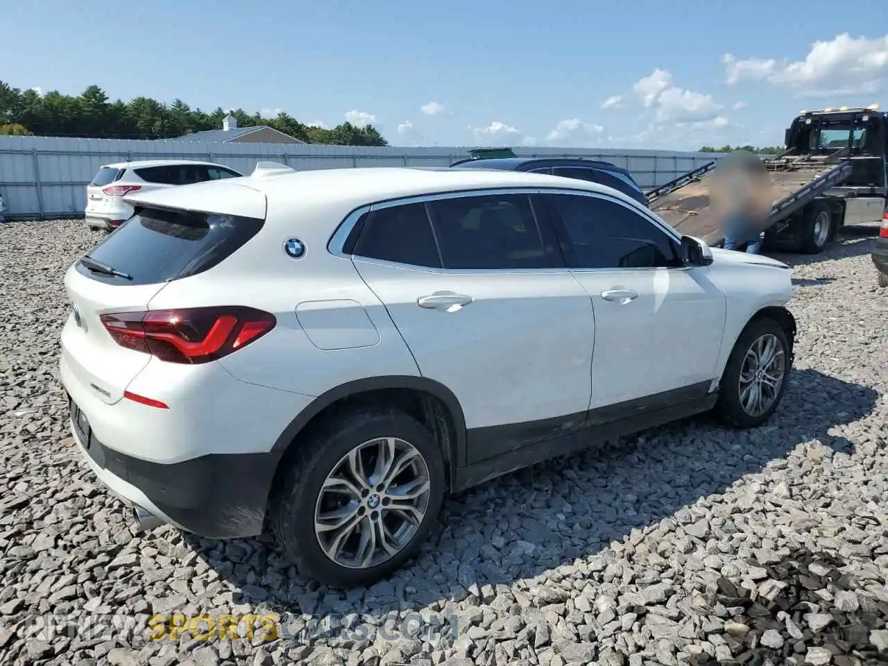 3 Photograph of a damaged car WBXYJ1C07N5U29893 BMW X2 2022