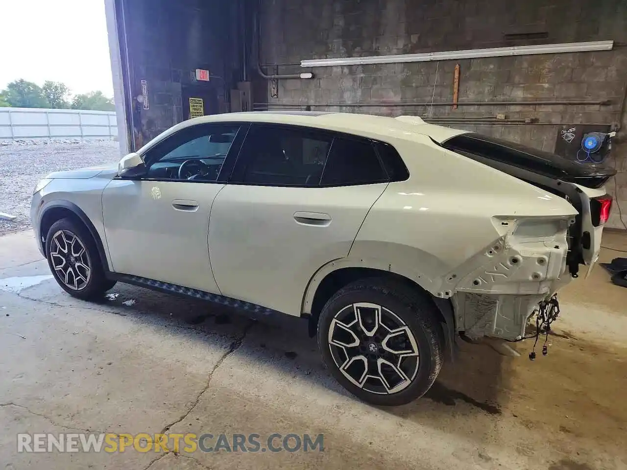 2 fotografías del automóvil dañado WBX63GM05T5556724 BMW X2 2026