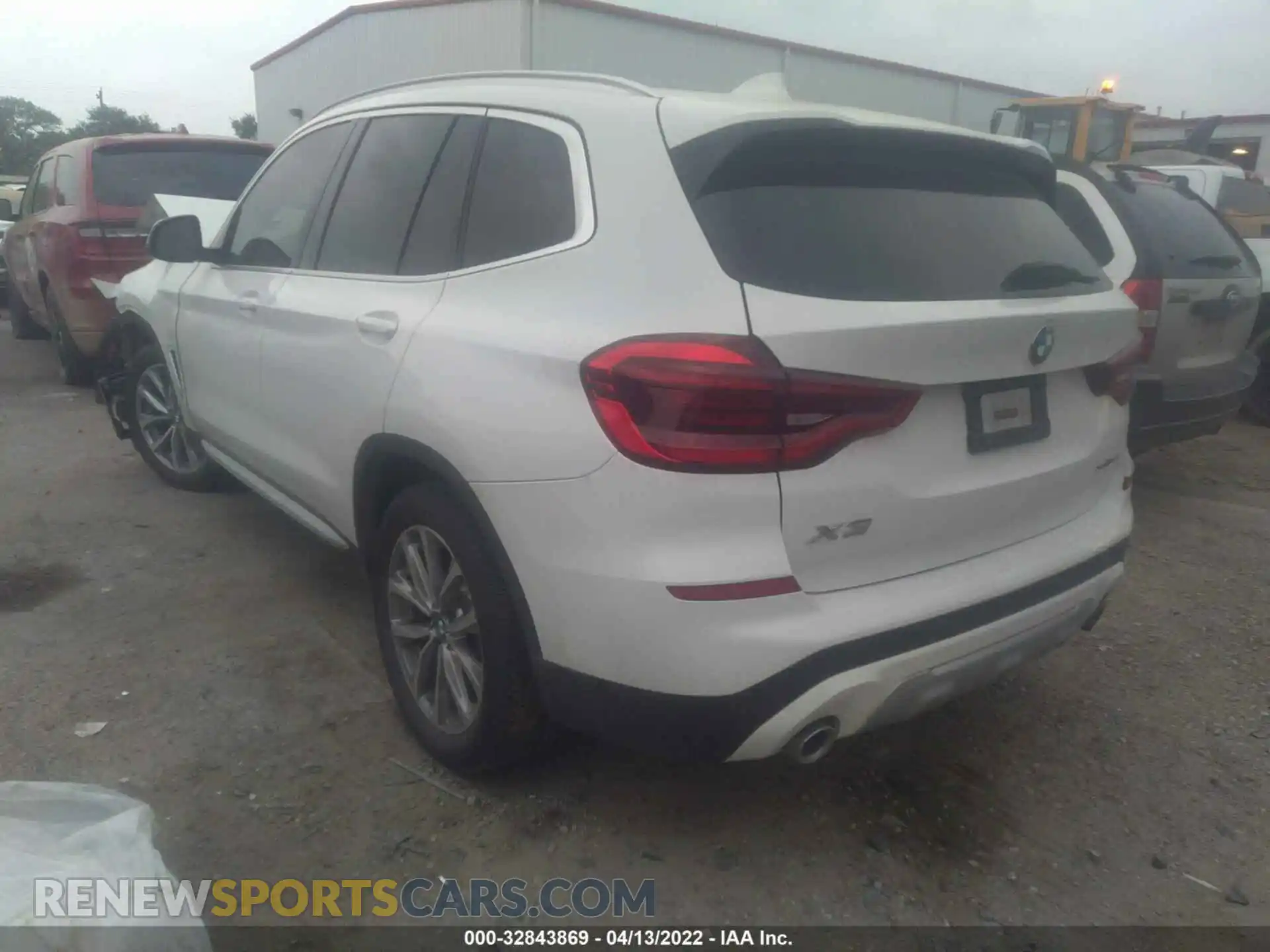 3 Photograph of a damaged car 5UXTR7C50KLE93670 BMW X3 2019