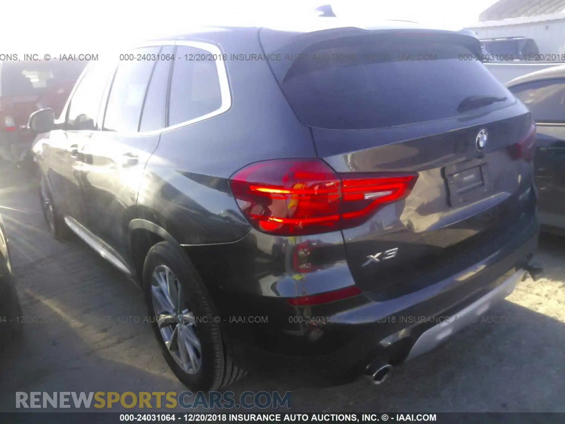 3 Photograph of a damaged car 5UXTR7C50KLE93927 BMW X3 2019