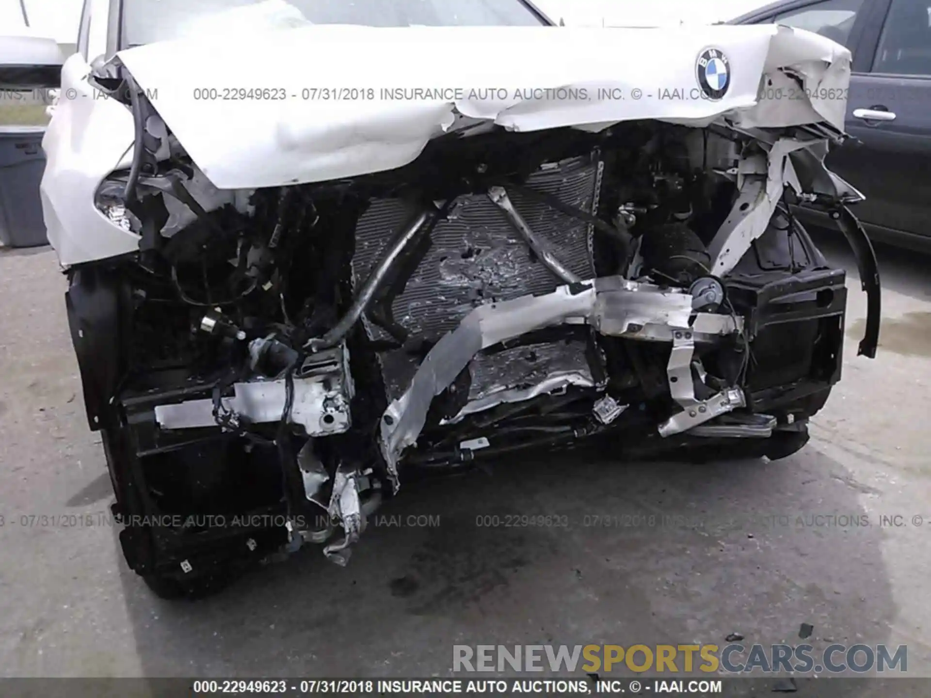 6 Photograph of a damaged car 5UXTR7C50KLE94401 Bmw X3 2019