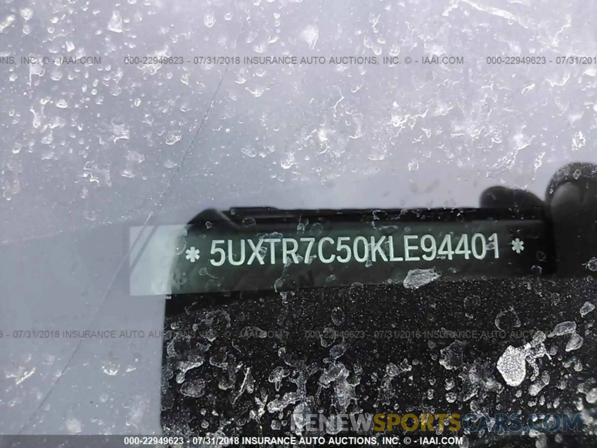 9 Photograph of a damaged car 5UXTR7C50KLE94401 Bmw X3 2019