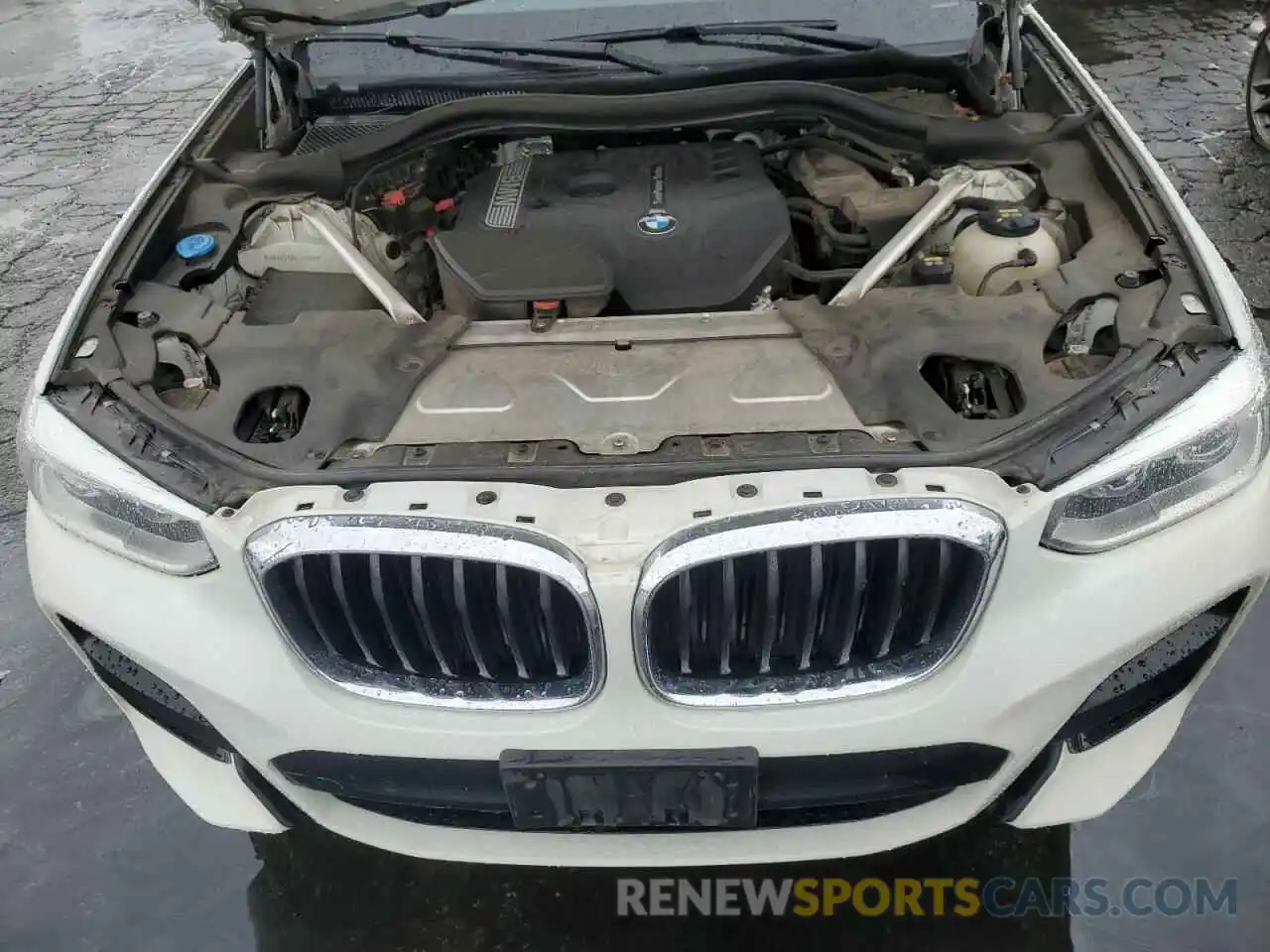 11 Photograph of a damaged car 5UXTR7C50KLF32368 BMW X3 2019