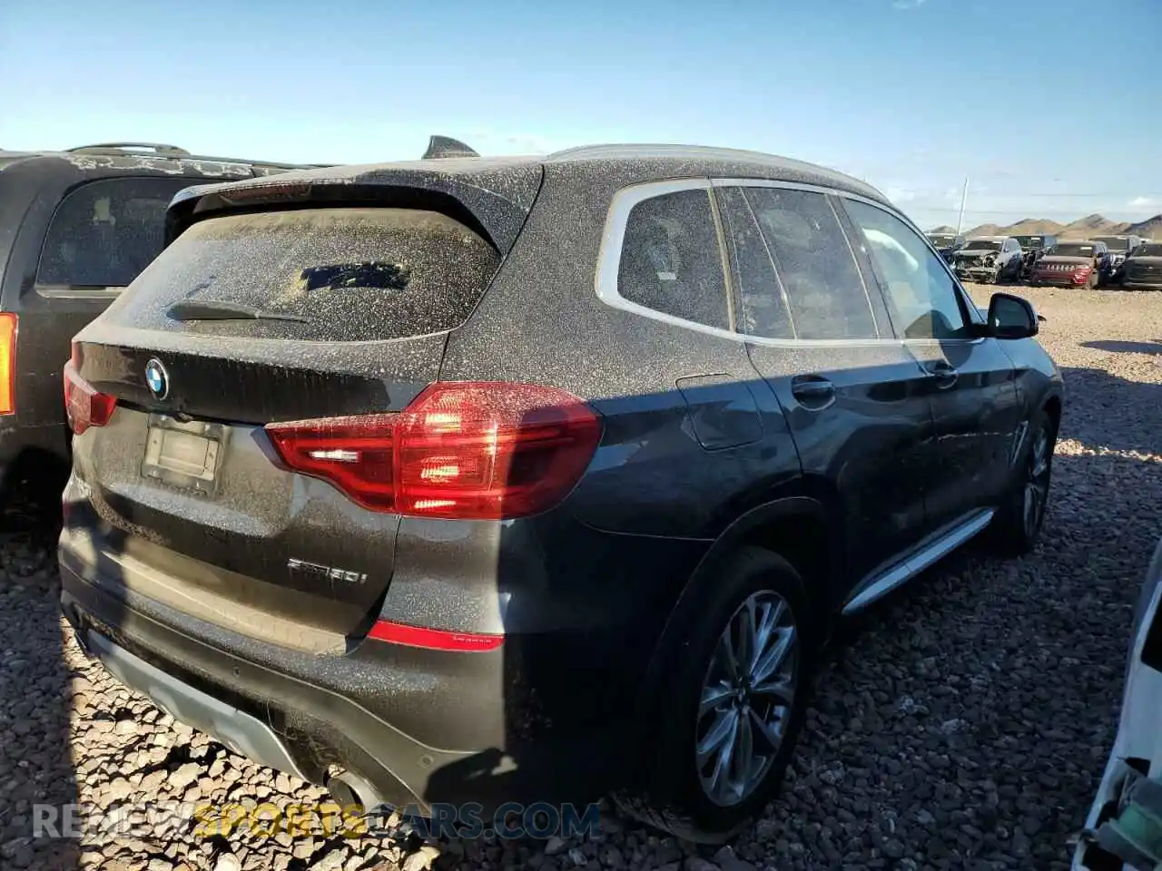 3 Photograph of a damaged car 5UXTR7C50KLF33102 BMW X3 2019