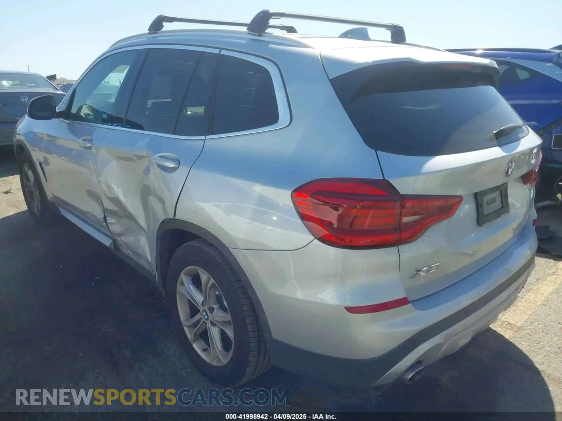 3 Photograph of a damaged car 5UXTR7C50KLR47364 BMW X3 2019