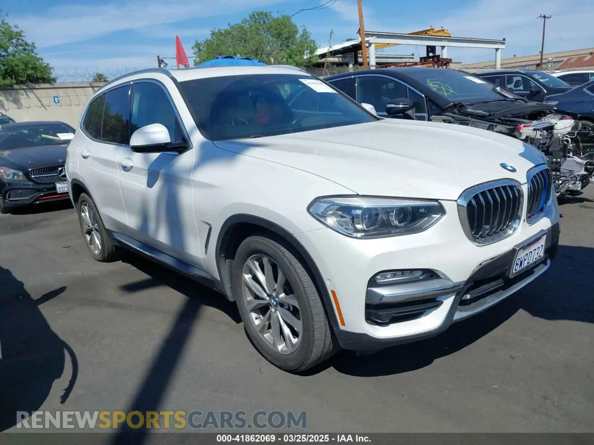1 Photograph of a damaged car 5UXTR7C50KLR53777 BMW X3 2019
