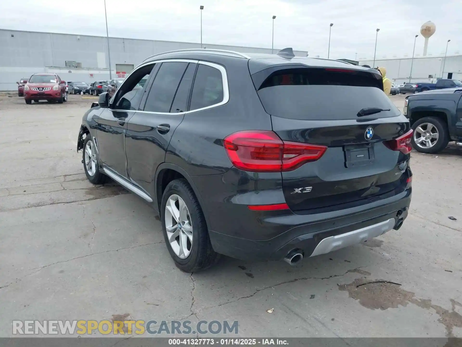 3 Photograph of a damaged car 5UXTR7C51KLF31147 BMW X3 2019